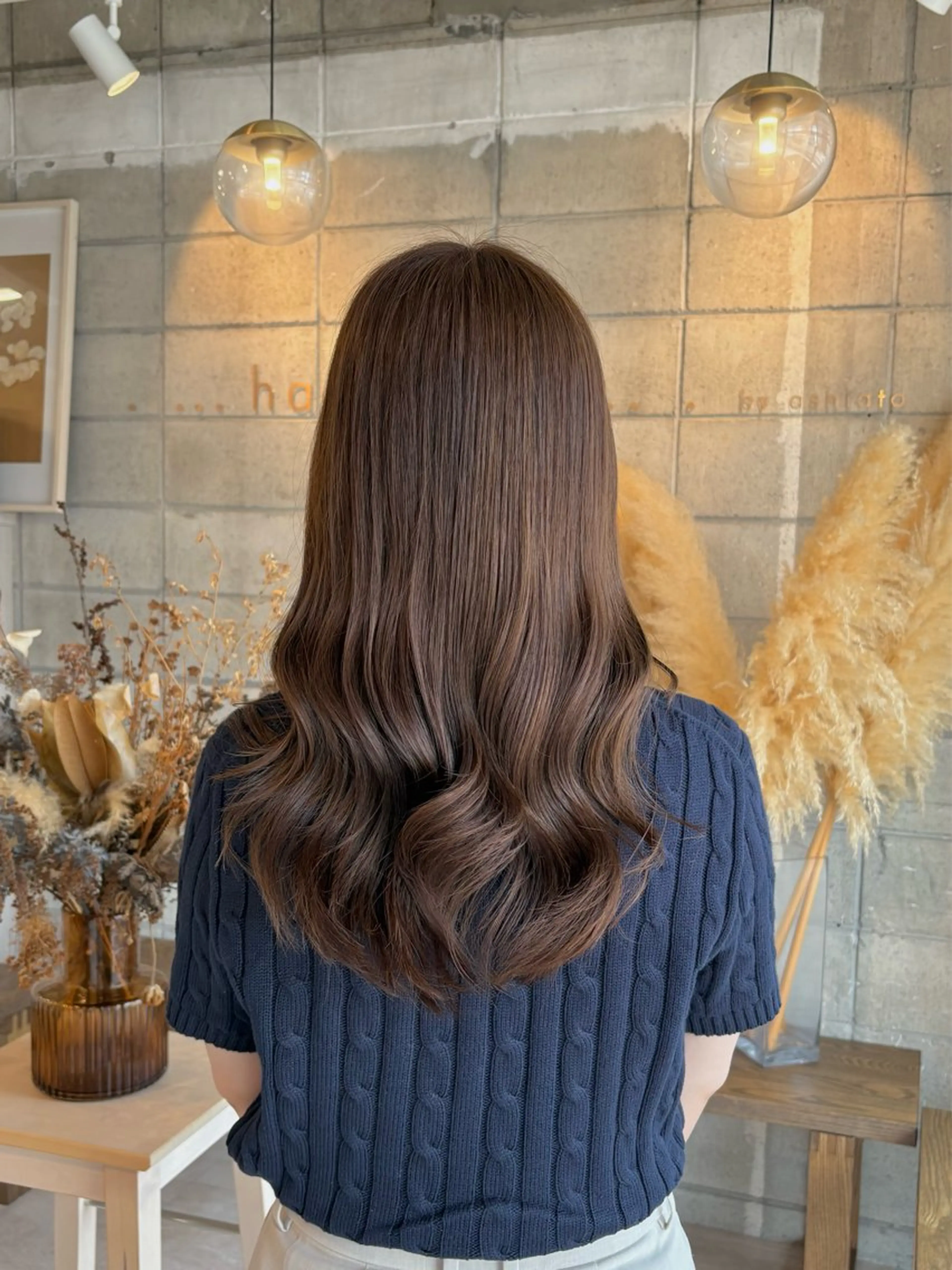 ロング カラー カット ヘアカラー トリートメント 眞名子 瑞紀のヘアスタイル