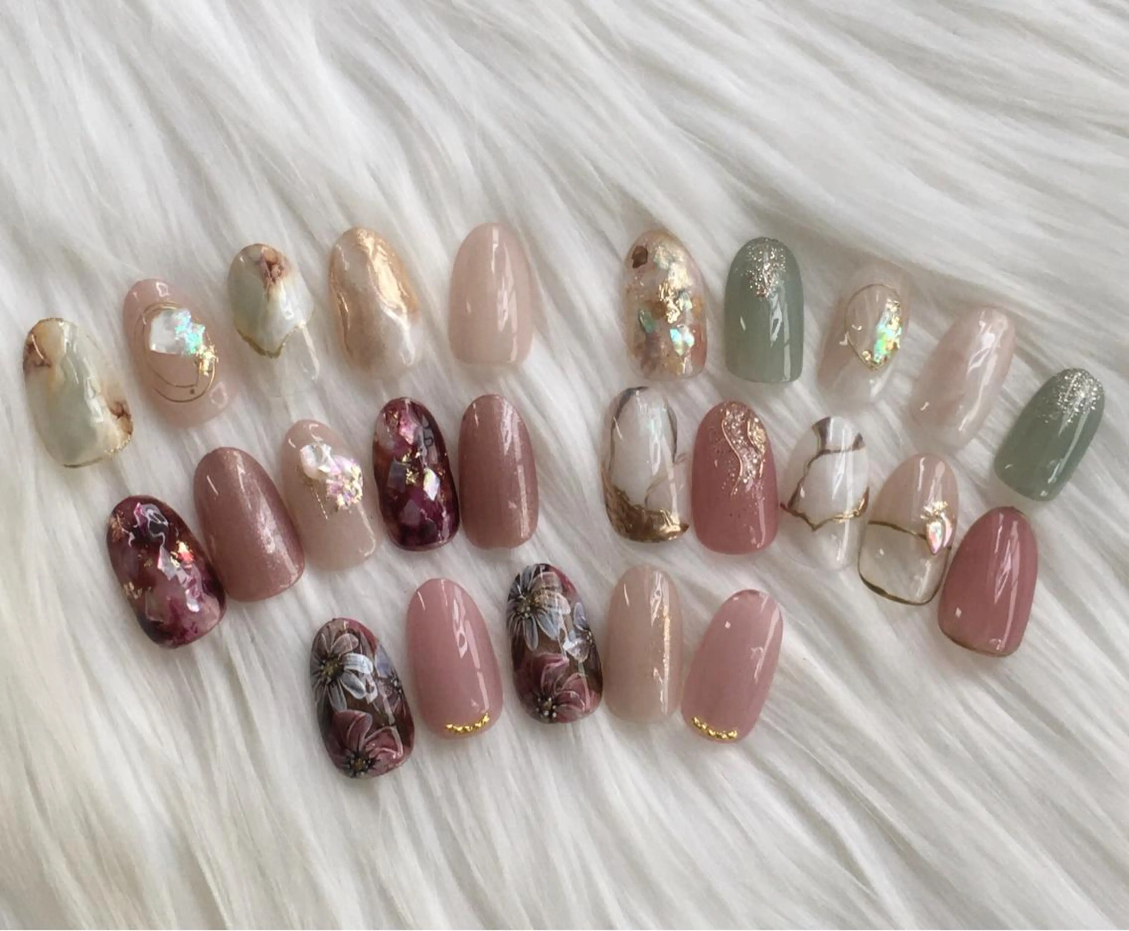 ネイル ハンドネイル nouva nailsのネイルデザイン