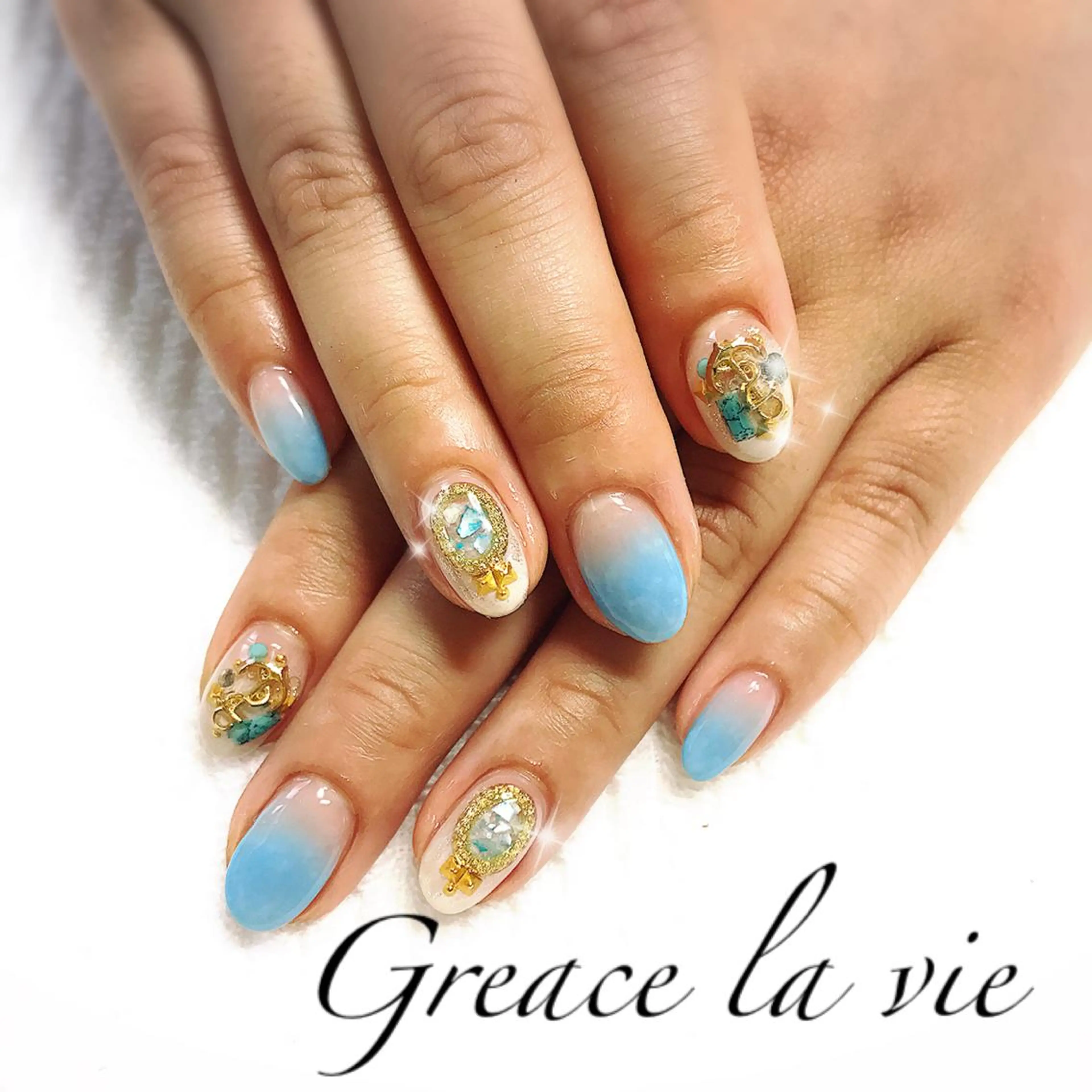 セミロング カラー ヘアアレンジ キッズ ネイル マツエク・マツパ ネイルチップ Greace  la vieのネイルデザイン