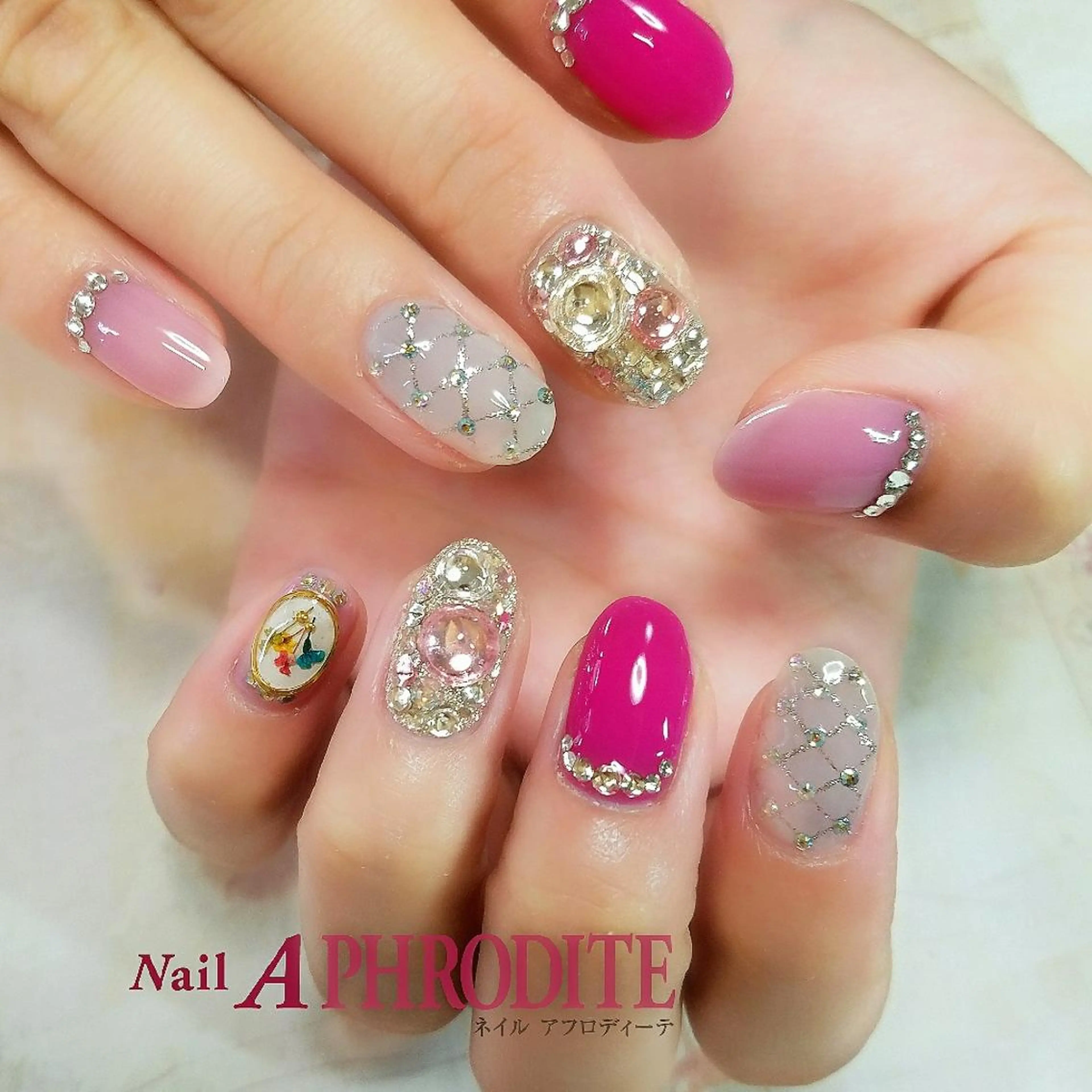 ネイル Nail  Aphroditeのネイルデザイン