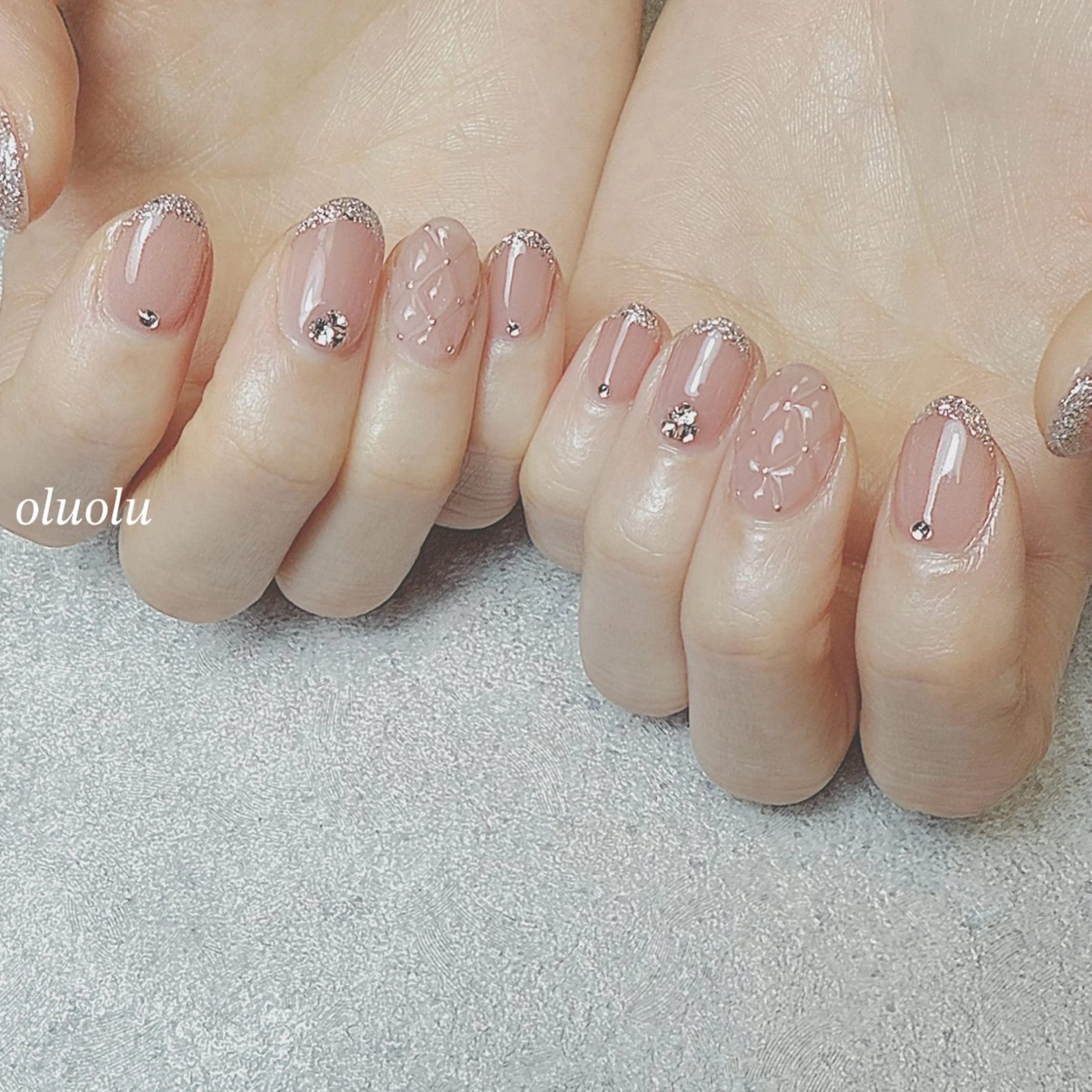 ネイル アートネイル フレンチネイル キラキラネイル ラメ(グリッター) ストーンネイル ハンドネイル 大村 紬華のネイルデザイン