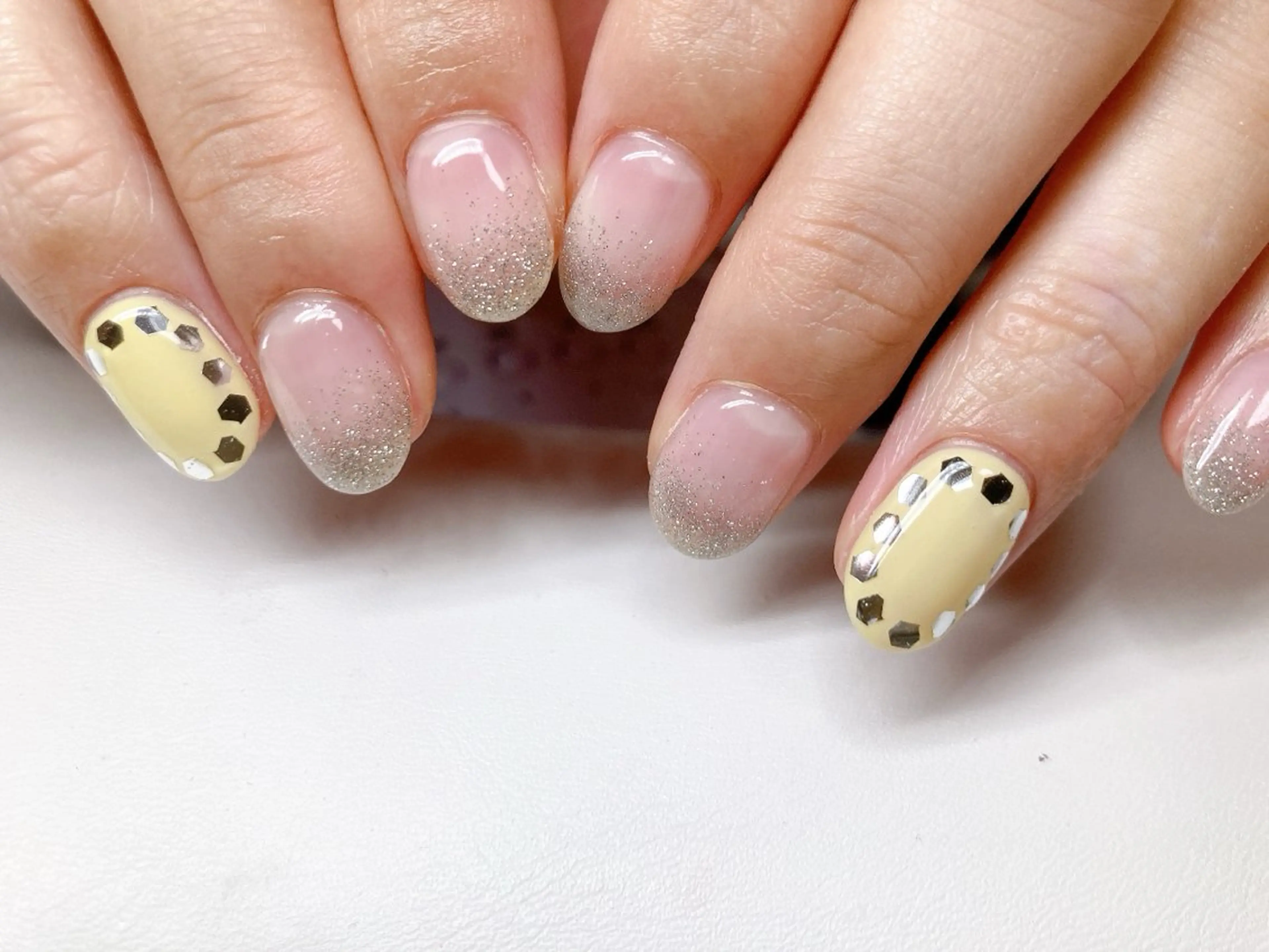 ネイル 寺山 千鶴のネイルデザイン