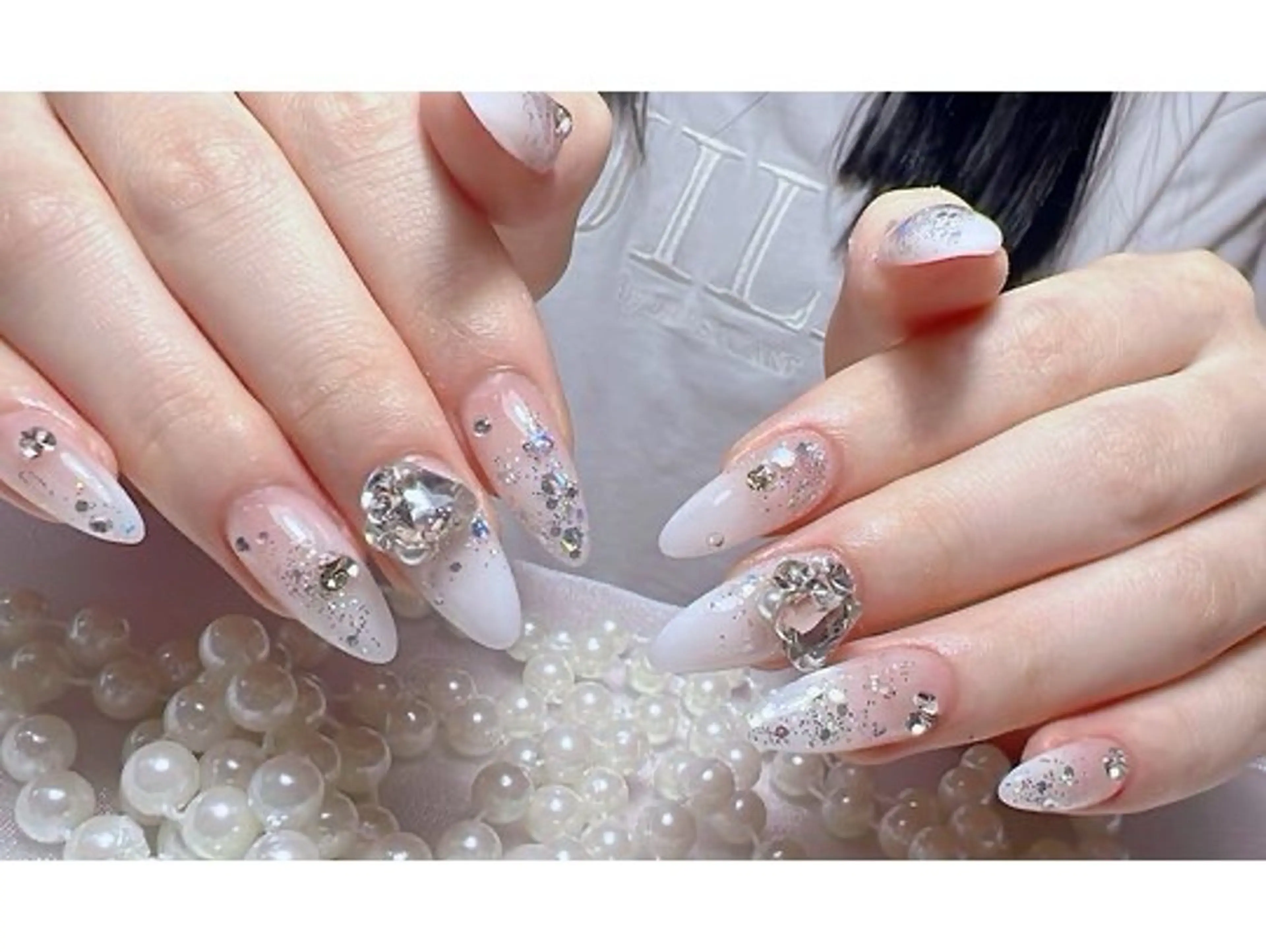 セミロング 戸井田 静香のネイルデザイン