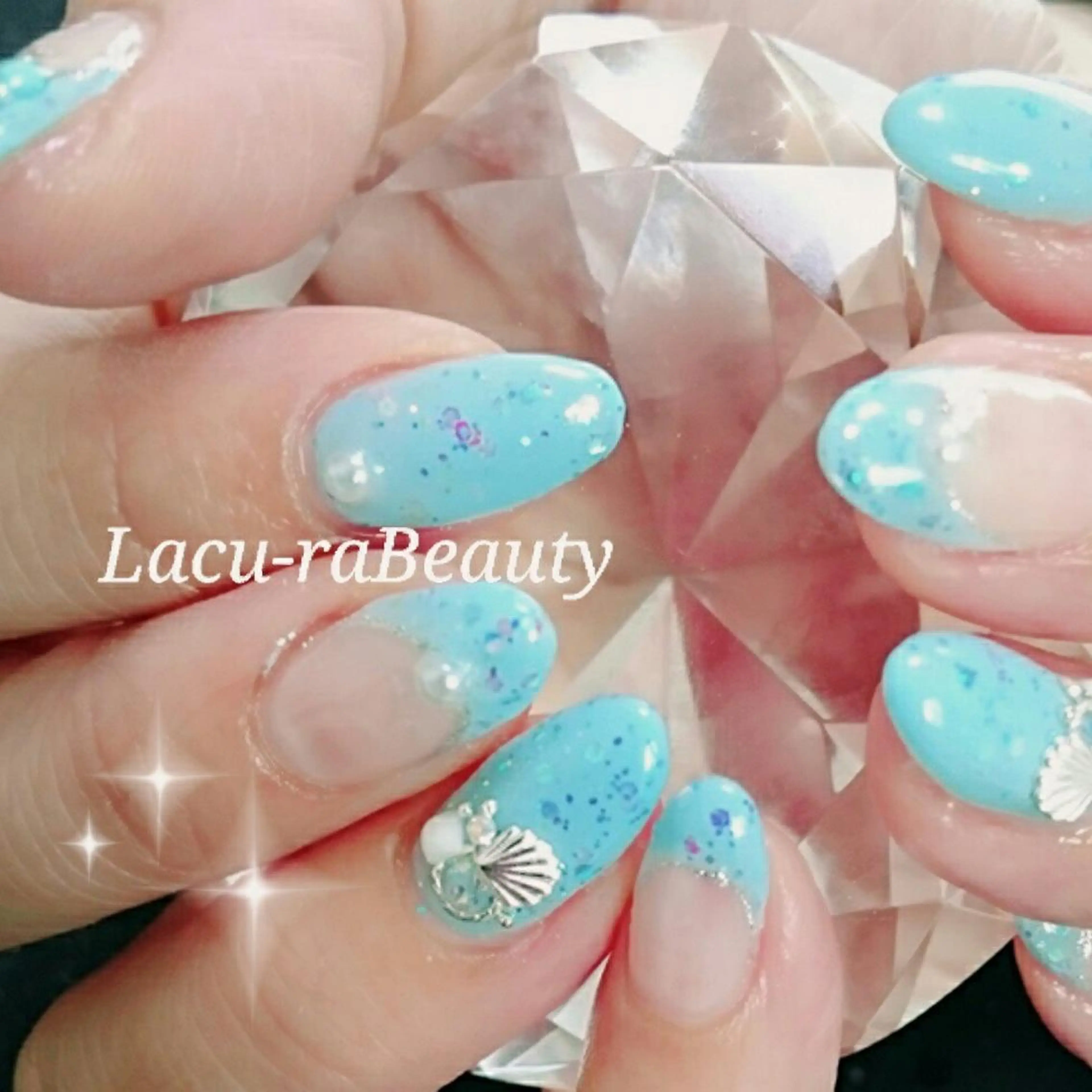 ネイル 小顔と腸の専門店 ラクーラビューティのエステ・リラクイメージ