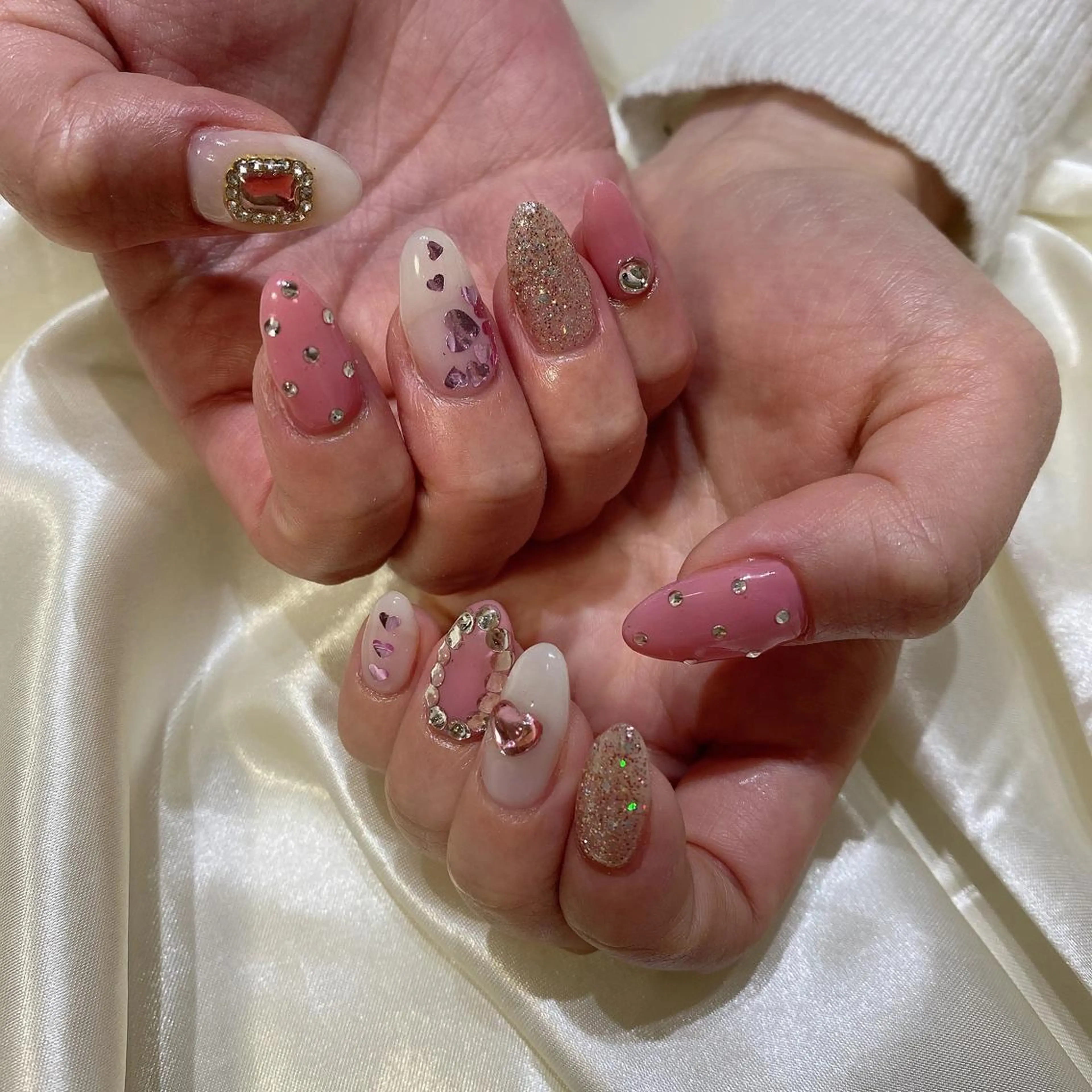 ネイル ハンドネイル 西岡 杏のネイルデザイン