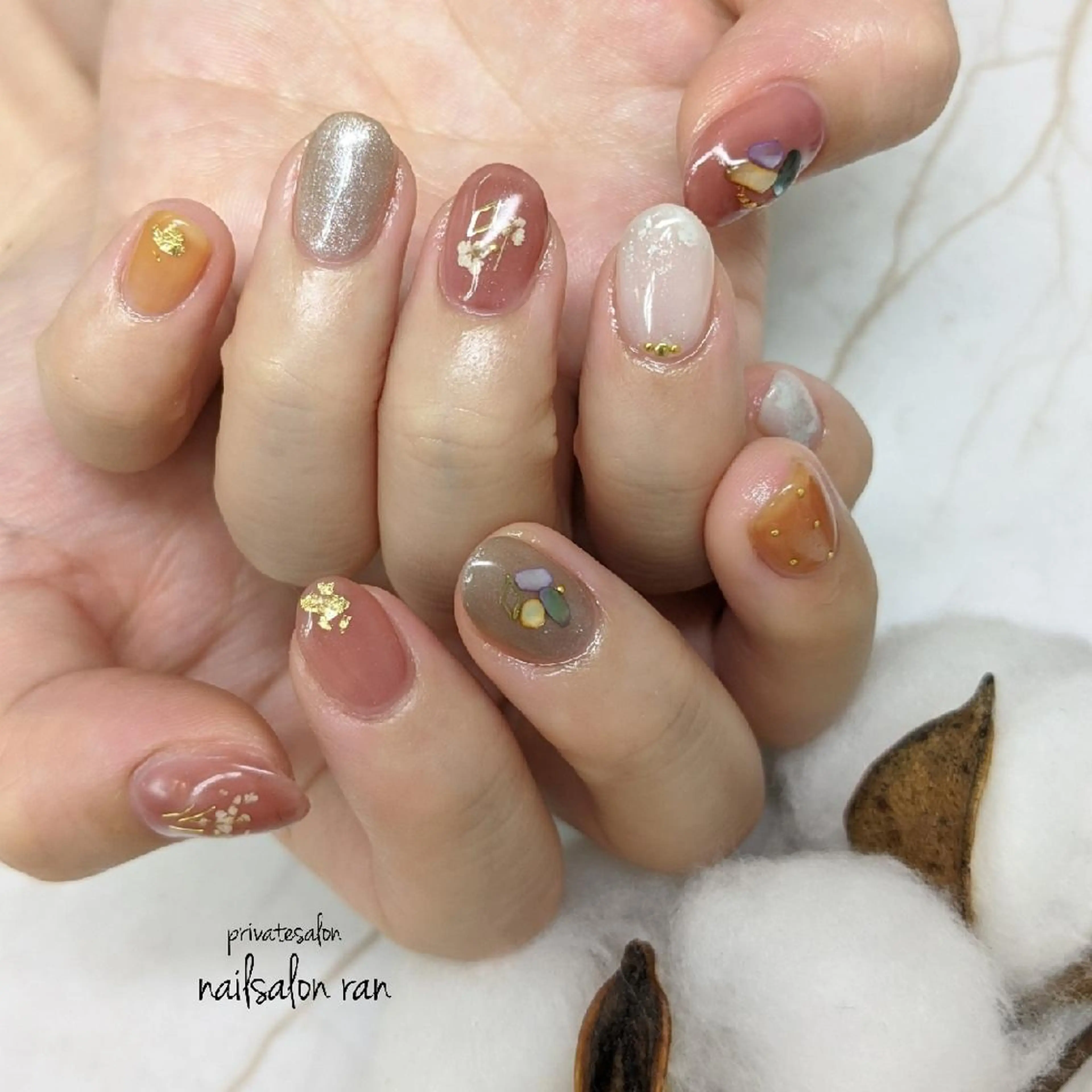 ネイル 持ち込み ニュアンスネイル nailsalon ranのネイルデザイン