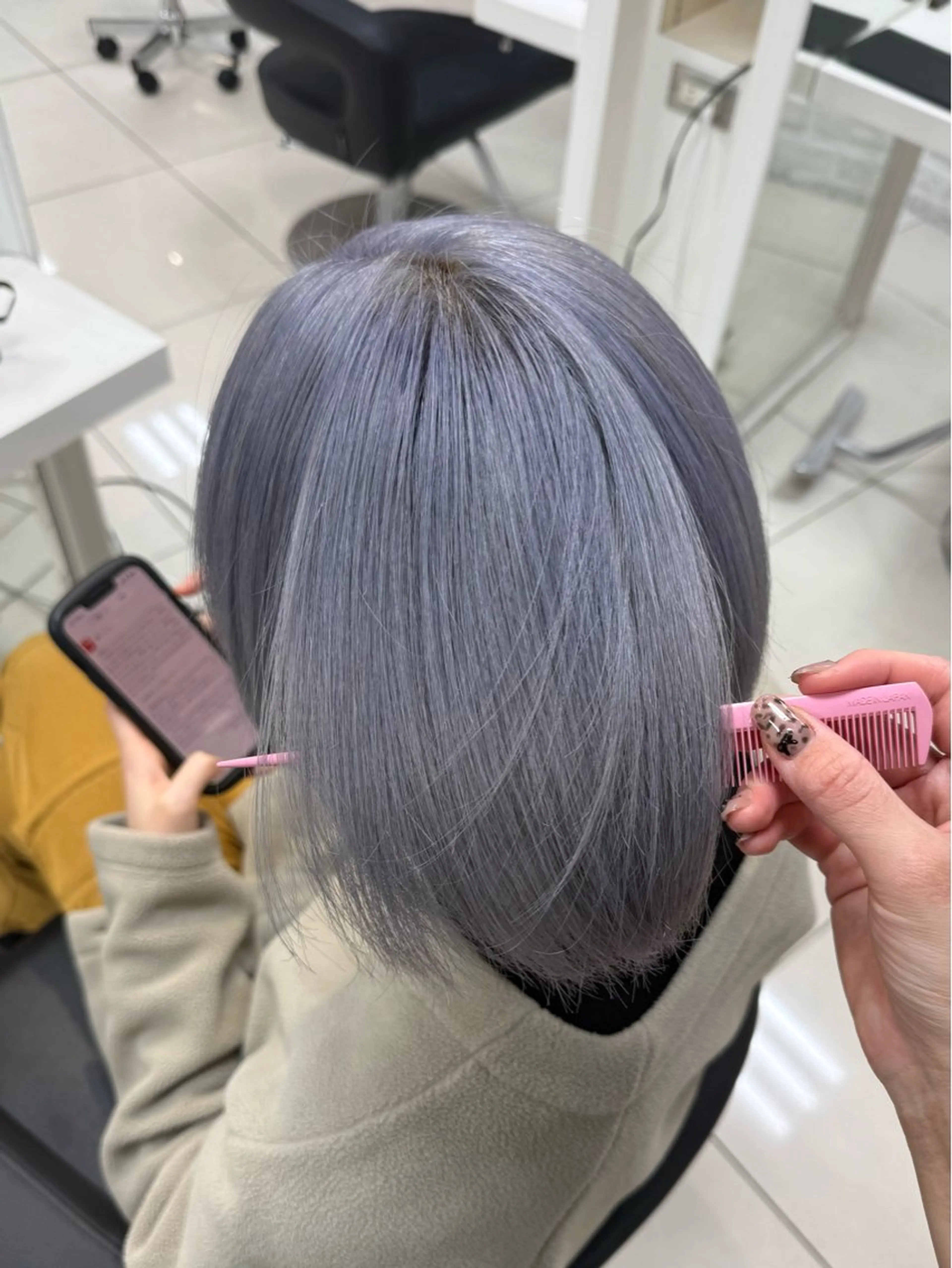ショート カラー ヘアカラー 透明感ハイトーン 🪽☾mizukiのヘアスタイル