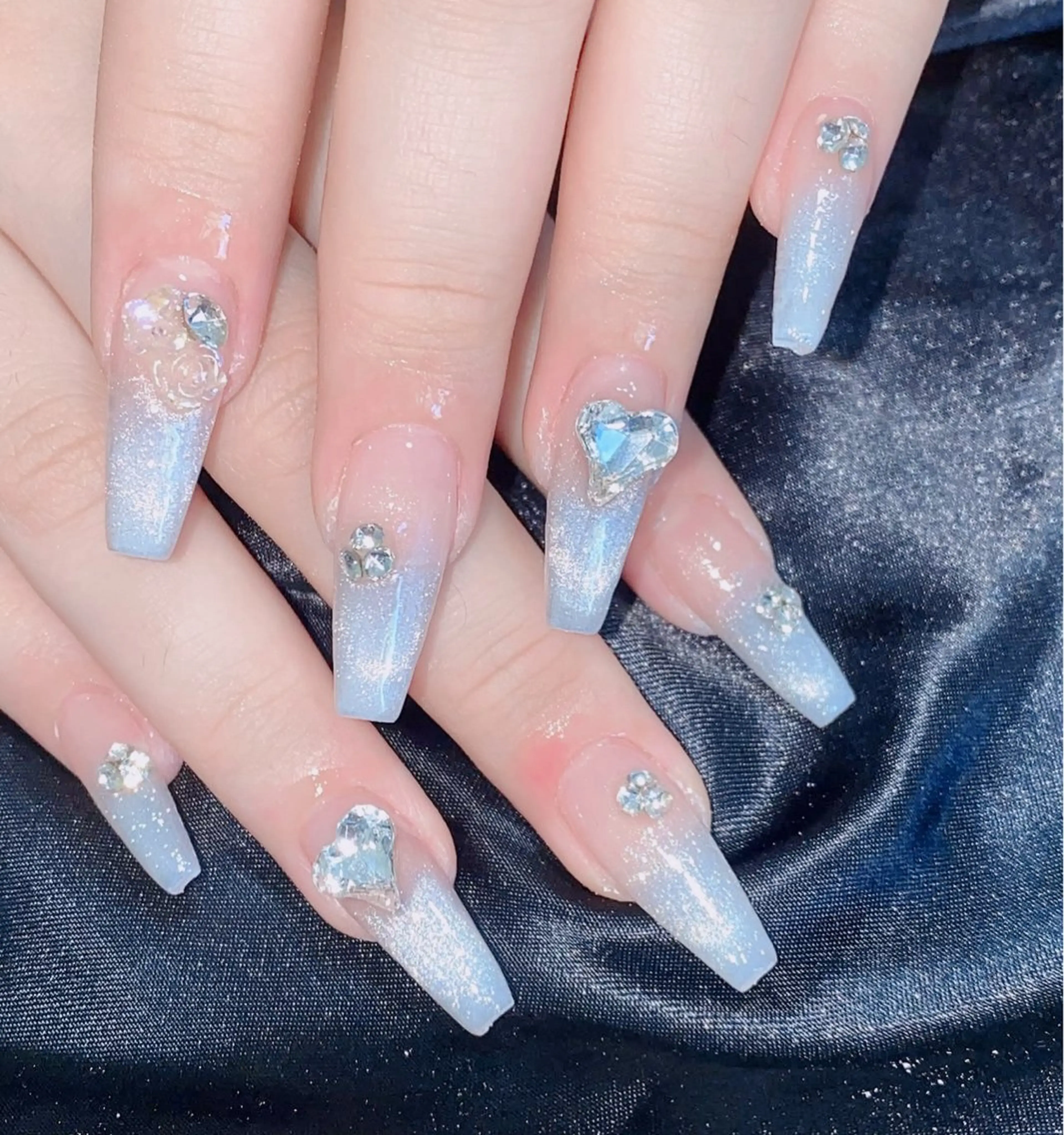 ネイル フレンチネイル ジェルネイル ガラスフレンチ ハロウィン ハート ハンドネイル H.baby Nail Salonのネイルデザイン