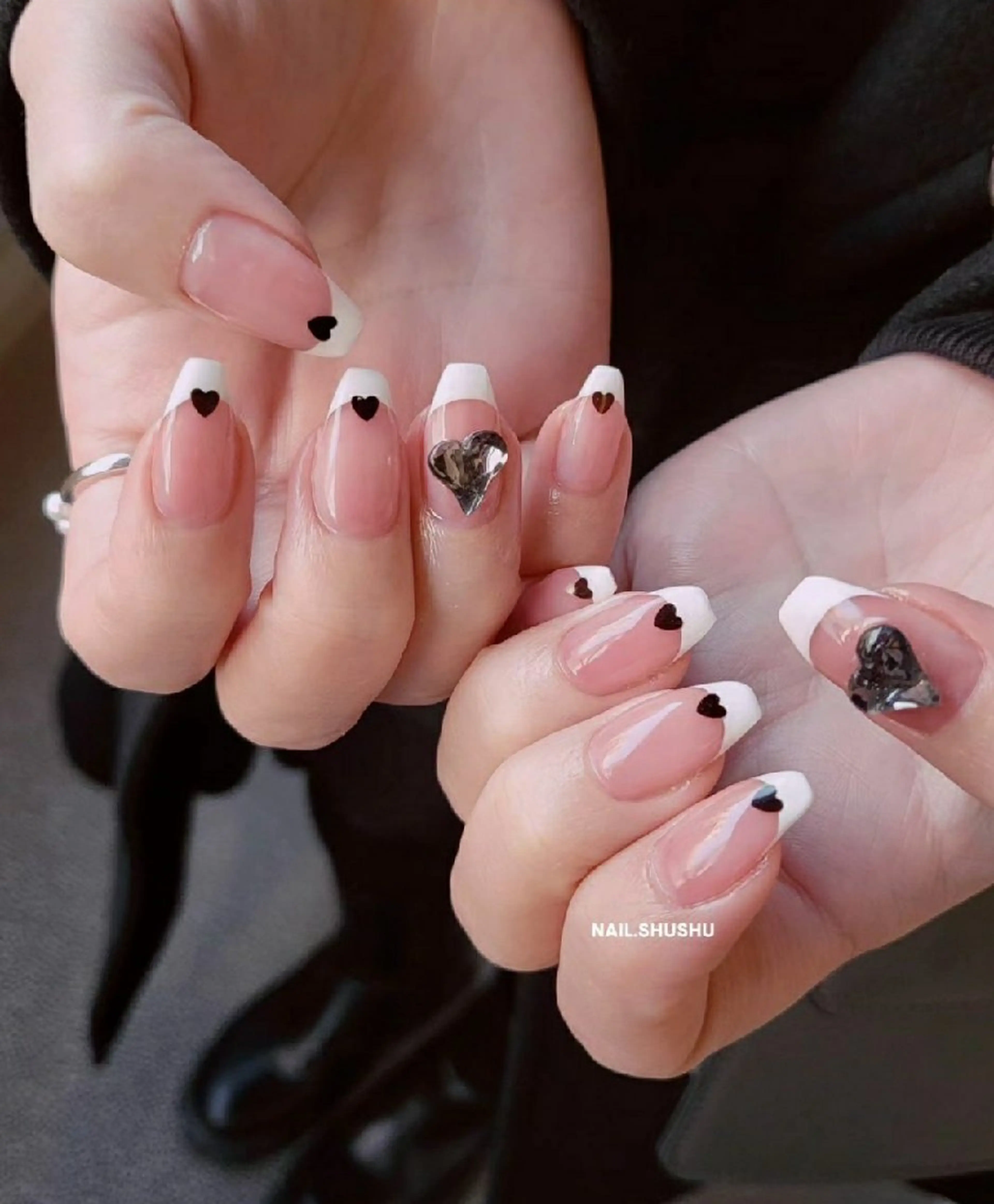 ネイル 持ち込み ニュアンスネイル ワンカラーネイル シンプルネイル 春ネイル ハンドネイル 3dパーツ/流行り 👧shushu❤️のネイルデザイン