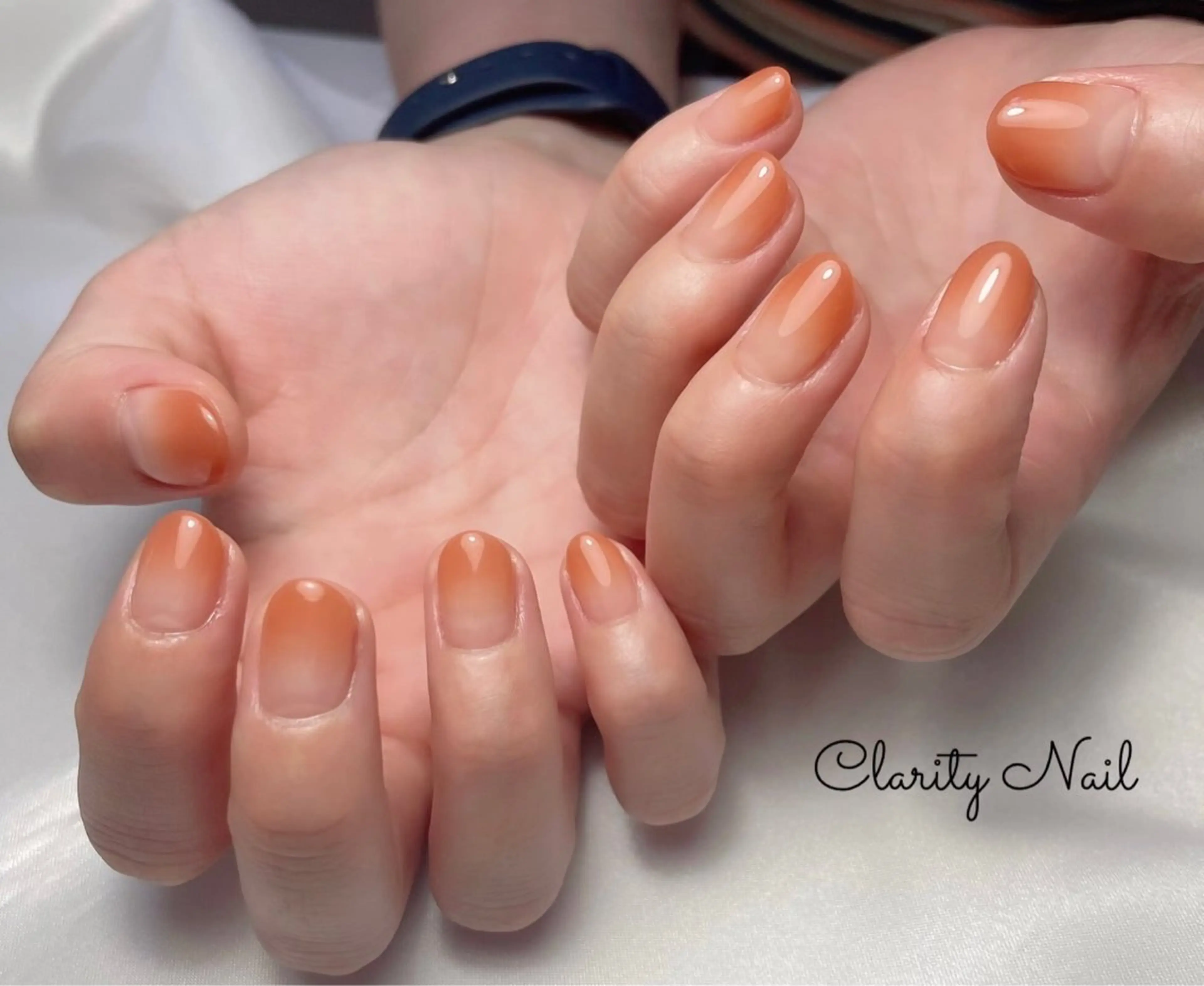 ネイル グラデーション ハンドネイル Clarity Nailのネイルデザイン