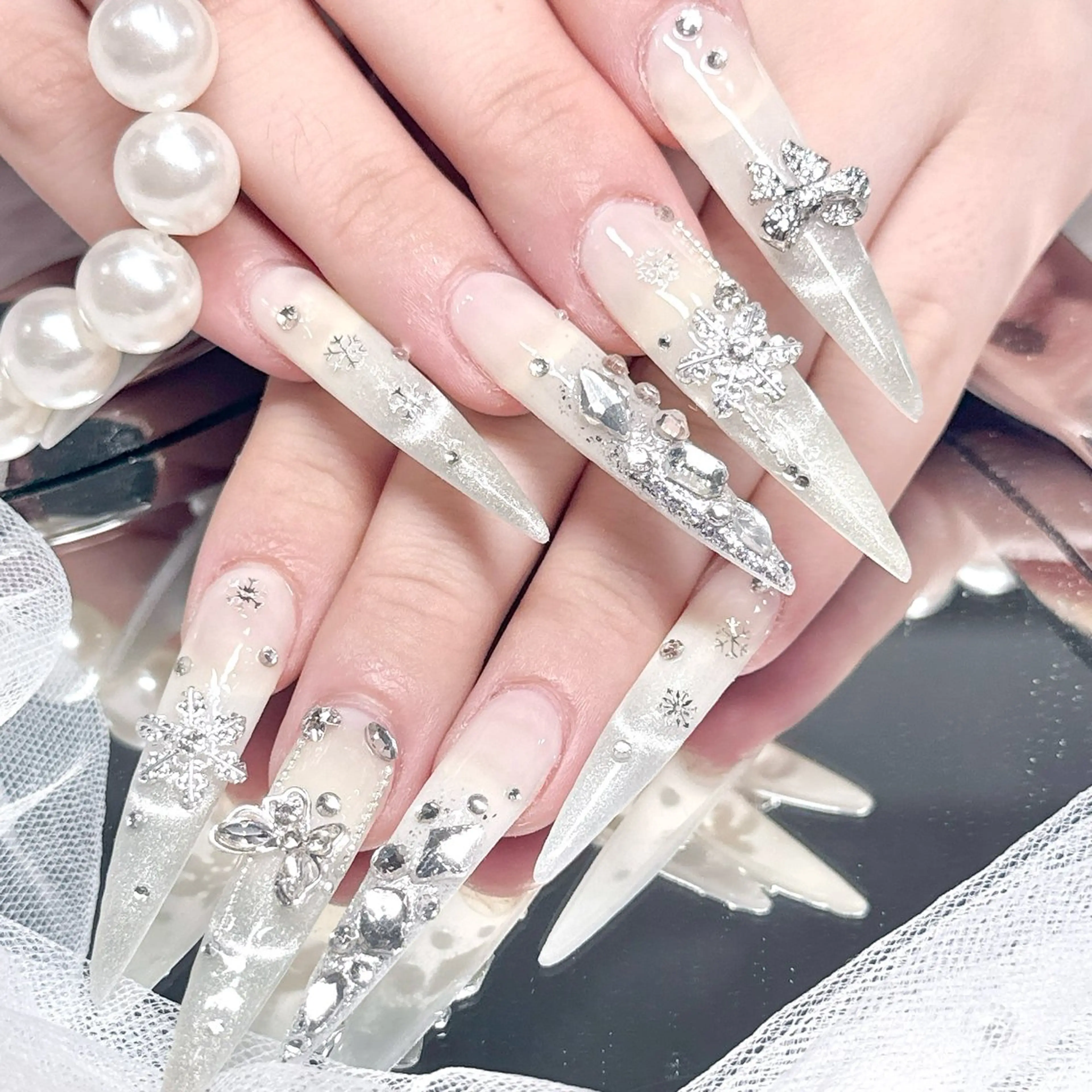 ネイル ハンドネイル ハンドケア minami ネイルのネイルデザイン