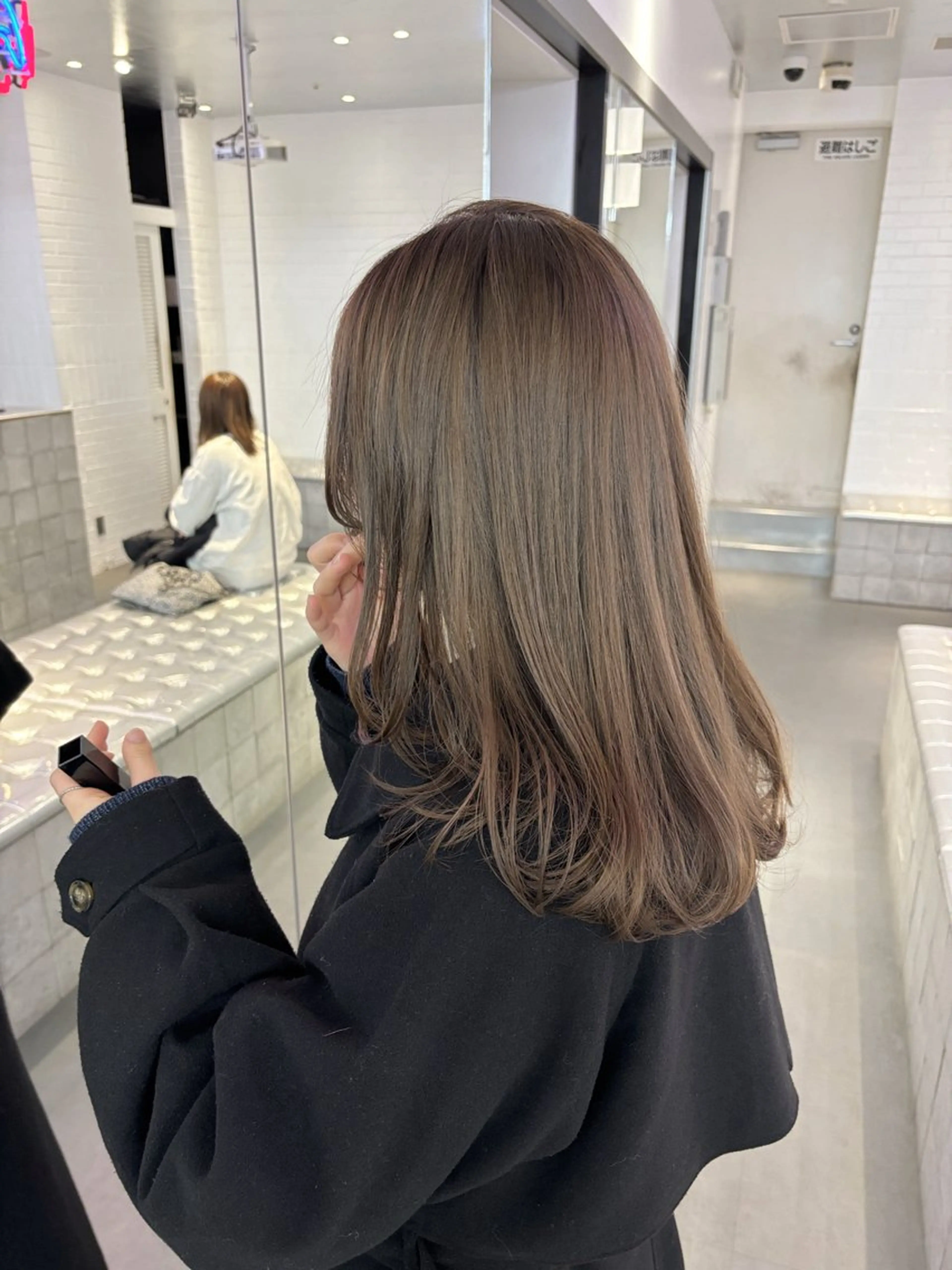 セミロング カラー ヘアアレンジ ベージュカラー ミルクティーベージュ レイヤーカット カット ヘアカラー トリートメント ヘアセット 天神レイヤーカット No.1💖マユカのヘアスタイル