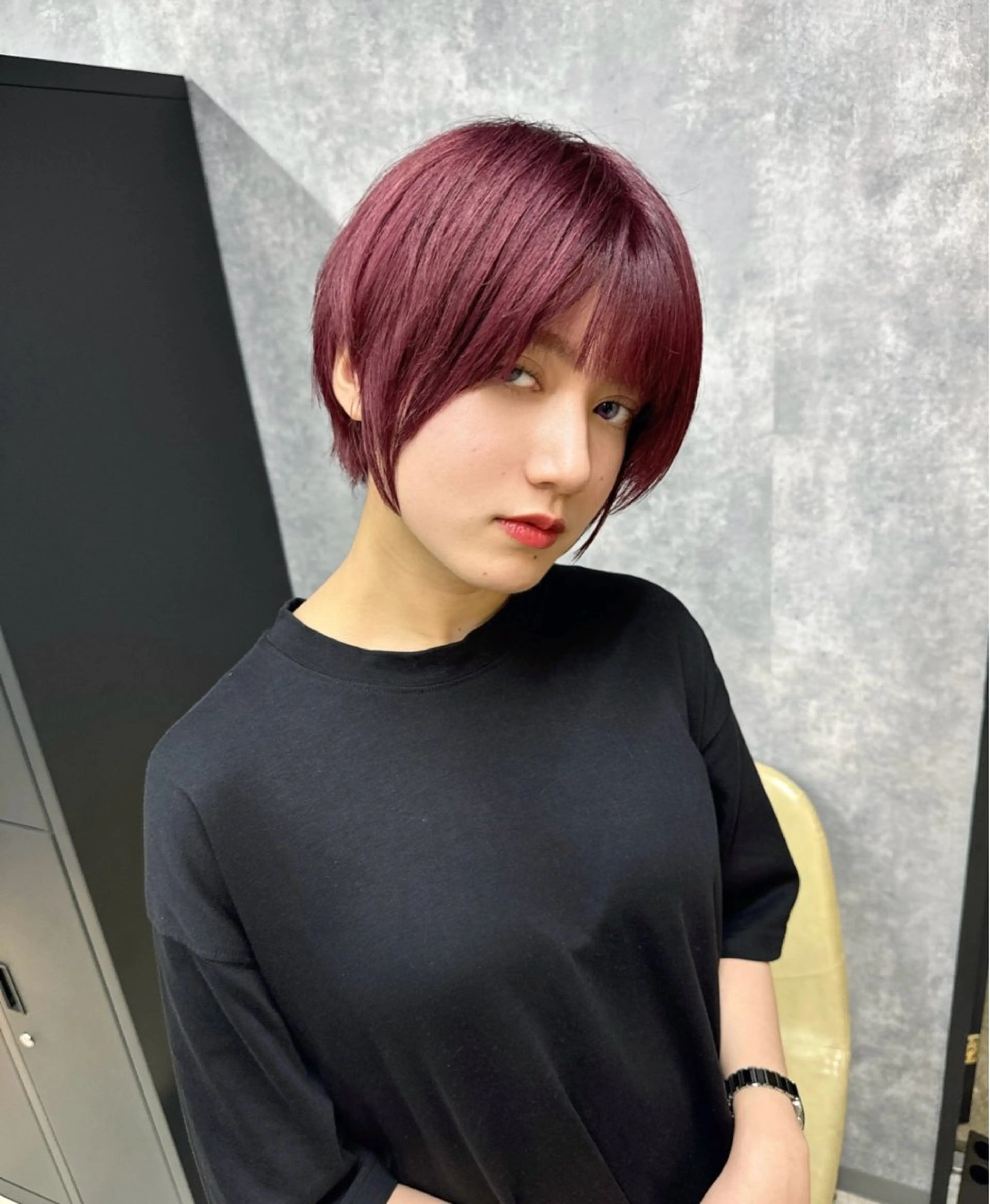 ショート カラー パーマ ヘアアレンジ 切りっぱなしボブ 前下がりボブ ボブレイヤー ブリーチ ケアブリーチ 【.ico】心斎橋/ ウルフ/飛田ゆうきのヘアスタイル