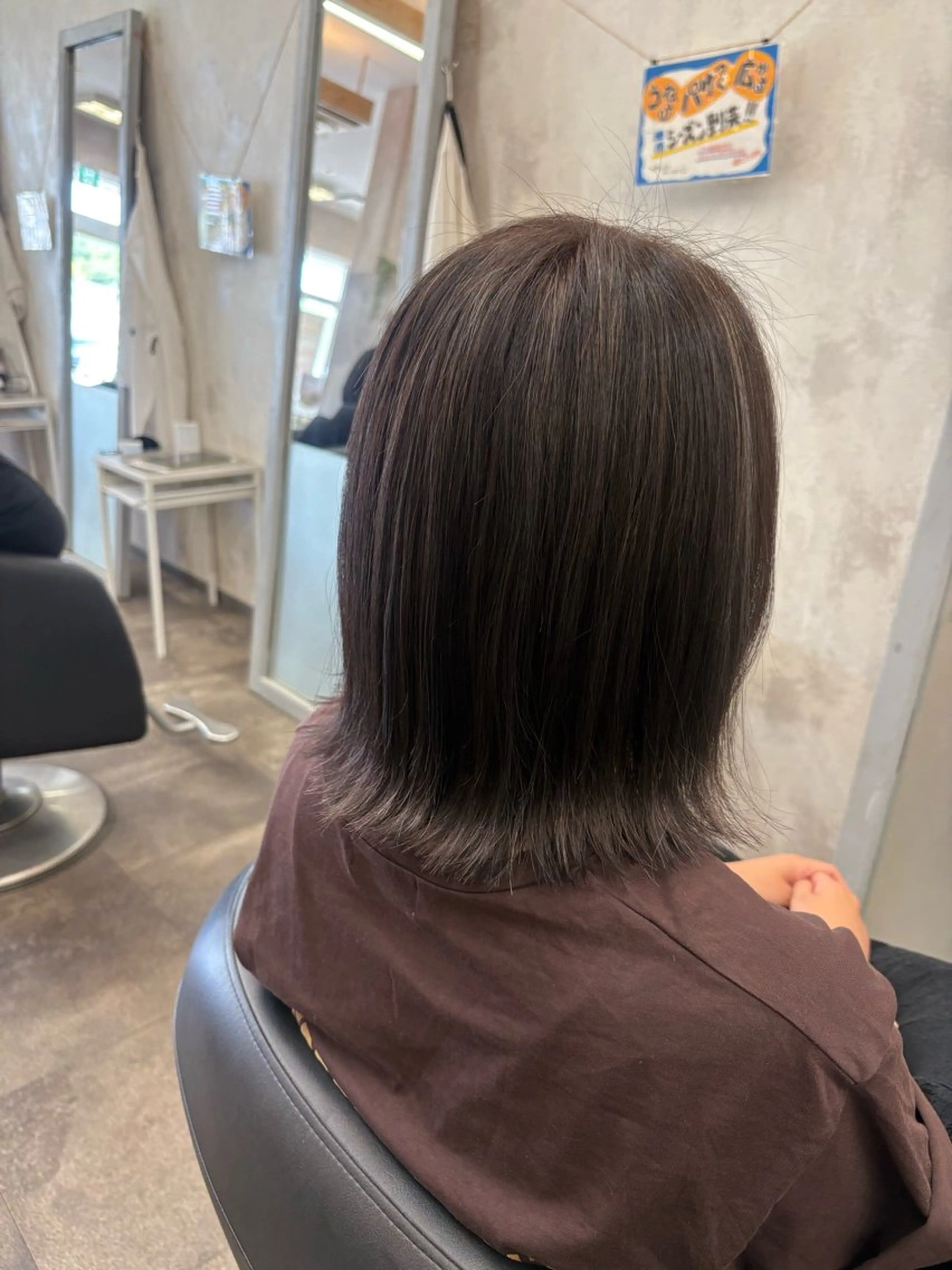 ミディアム カラー ハイライトカラー ハイライト ヘアカラー 堀田 瑠依のマツエク・マツパデザイン