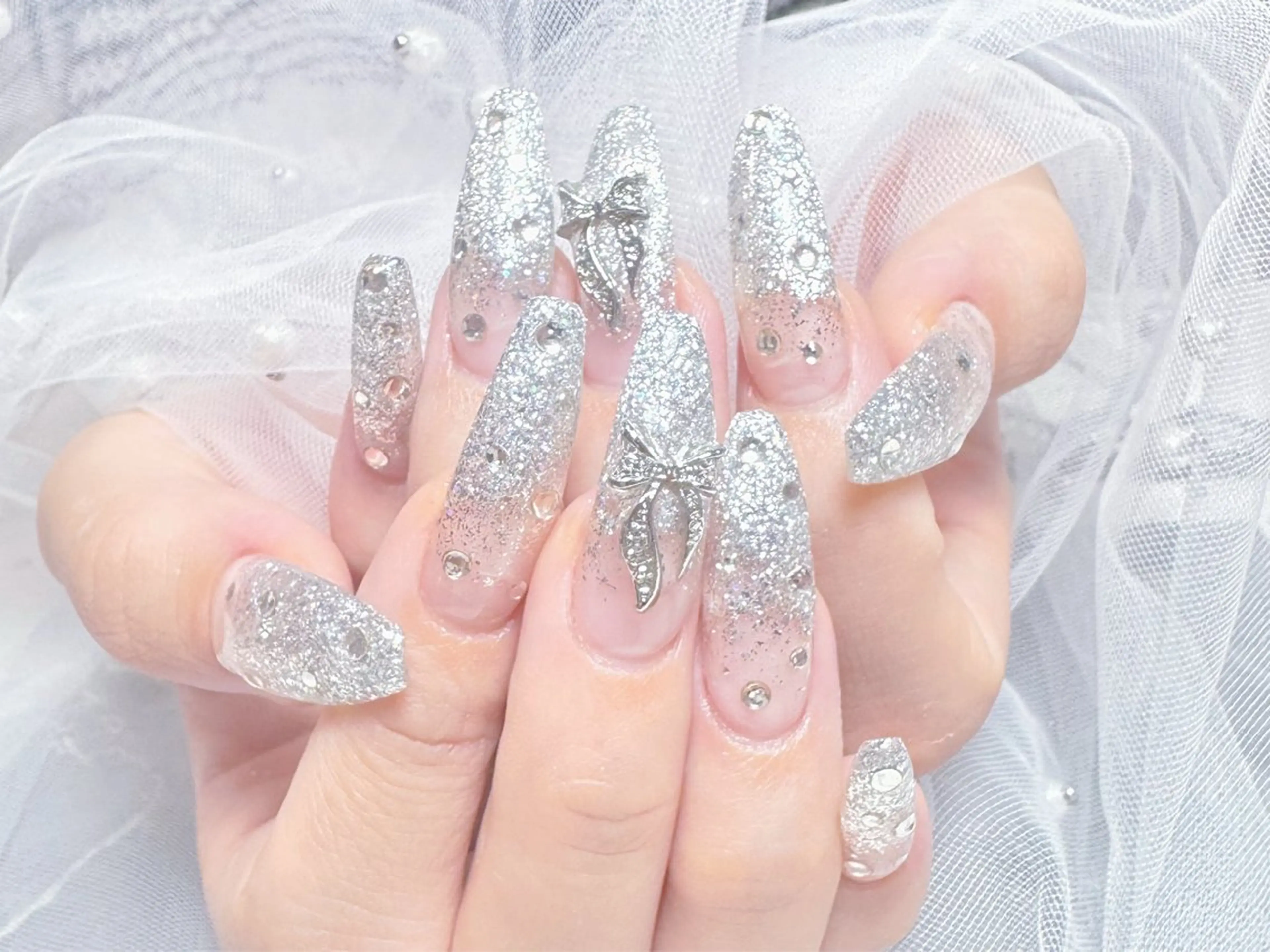 ネイル ハンドネイル マジック ミラーのネイルデザイン