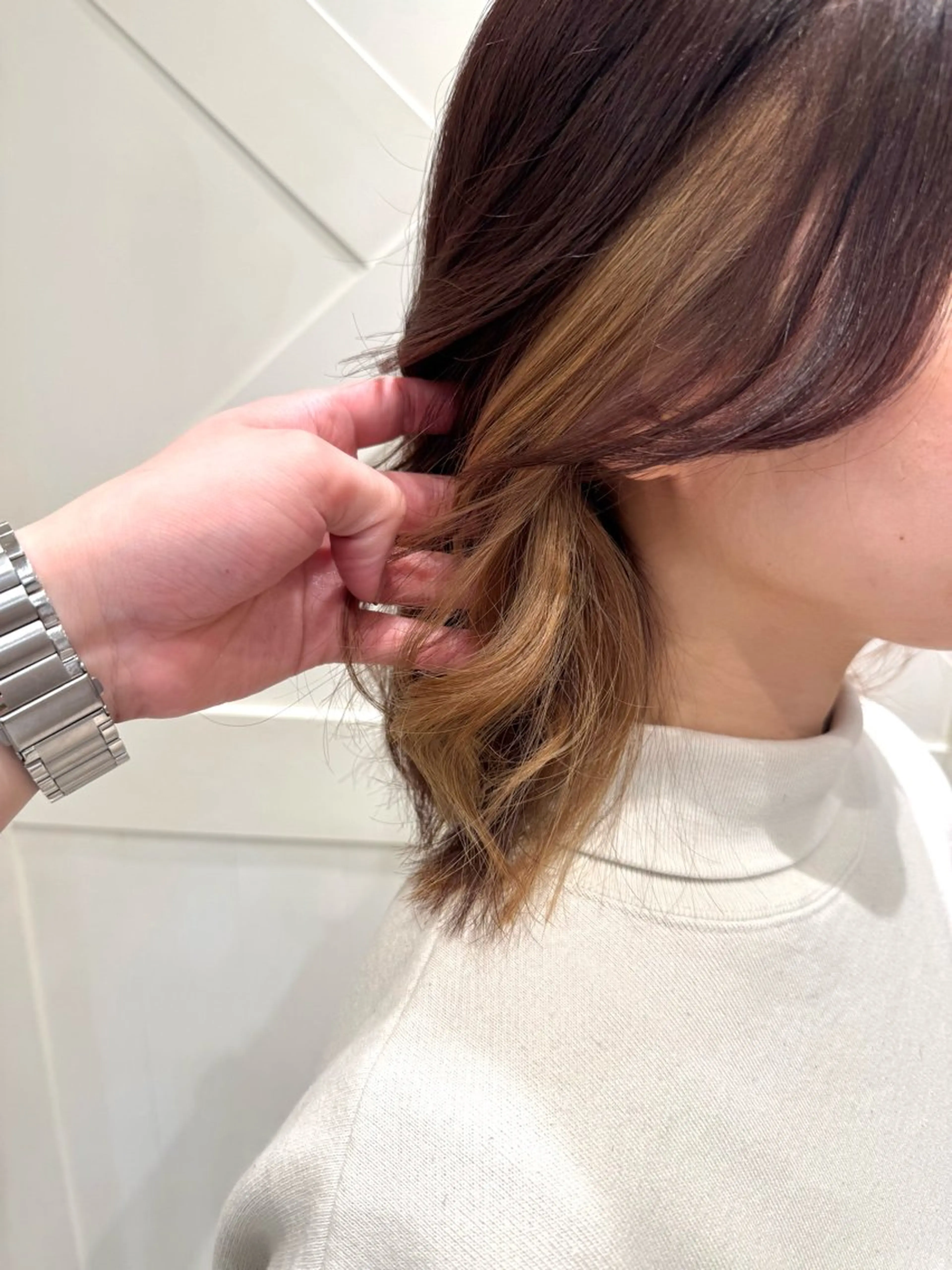 カラー 🎨ハイトーン レイヤーカットやまとのヘアスタイル