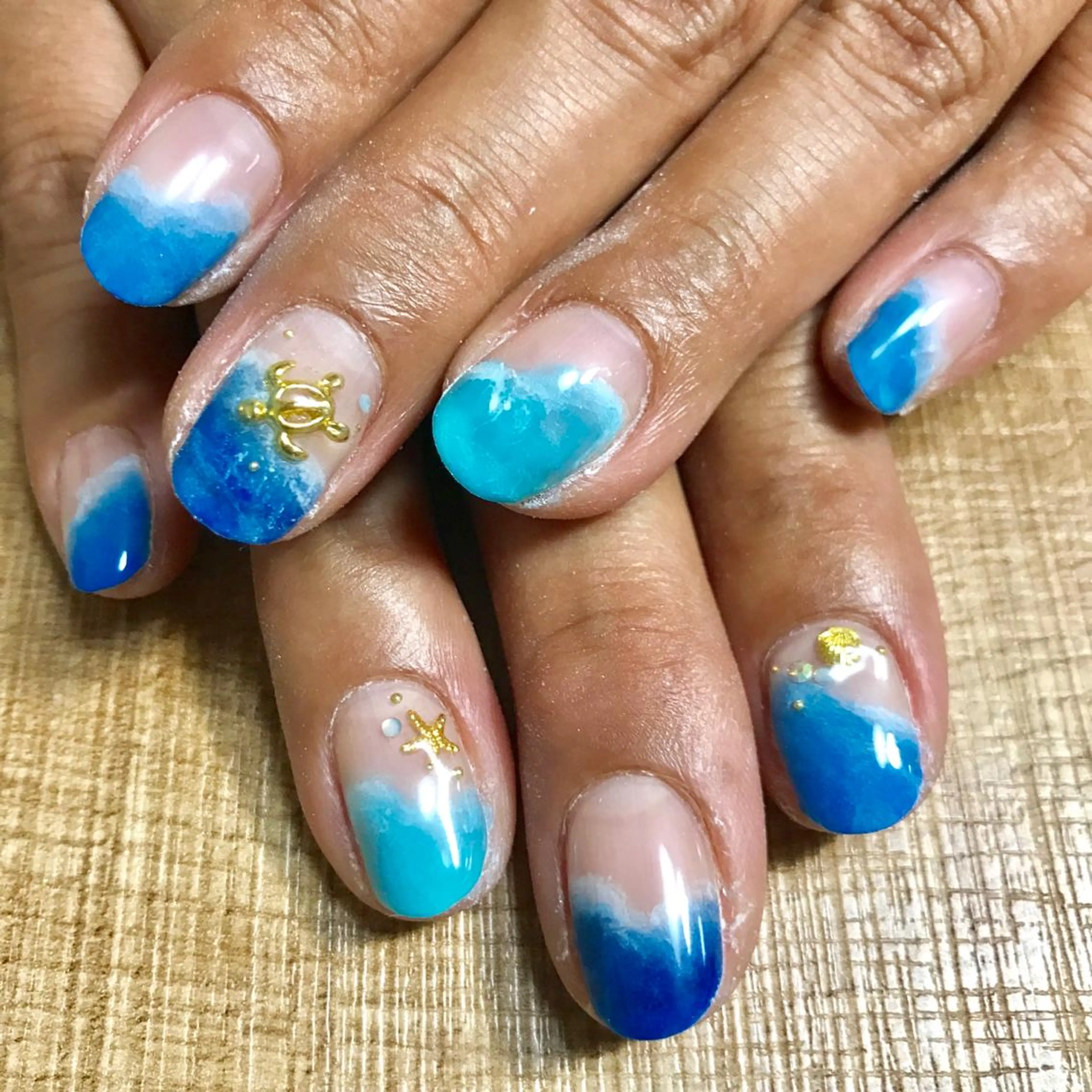 ネイル フレンチネイル 安藤 Charlotteのネイルデザイン