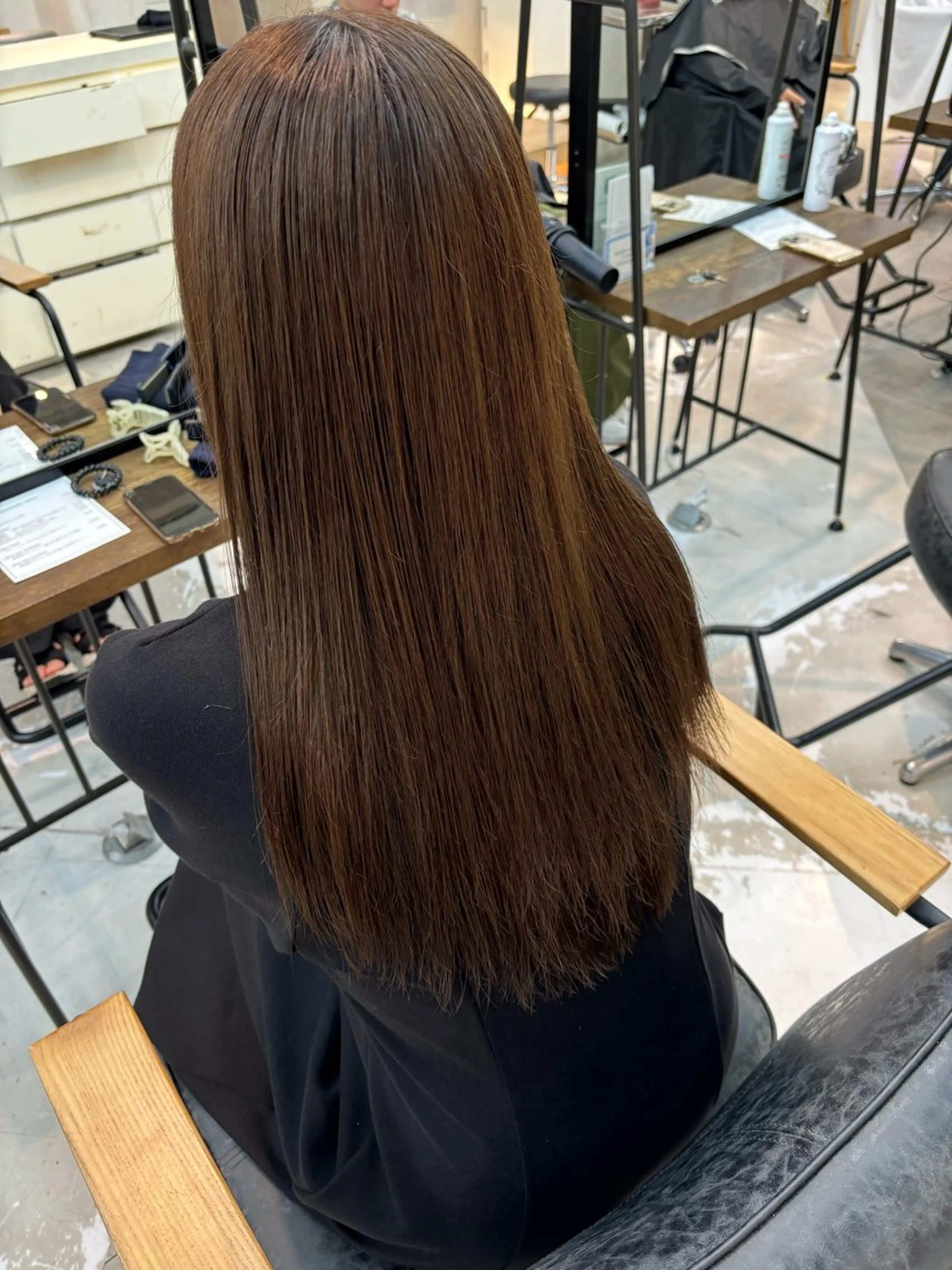 ロング トリートメント ハイトーン/レイヤー nail 百咲💌のヘアスタイル