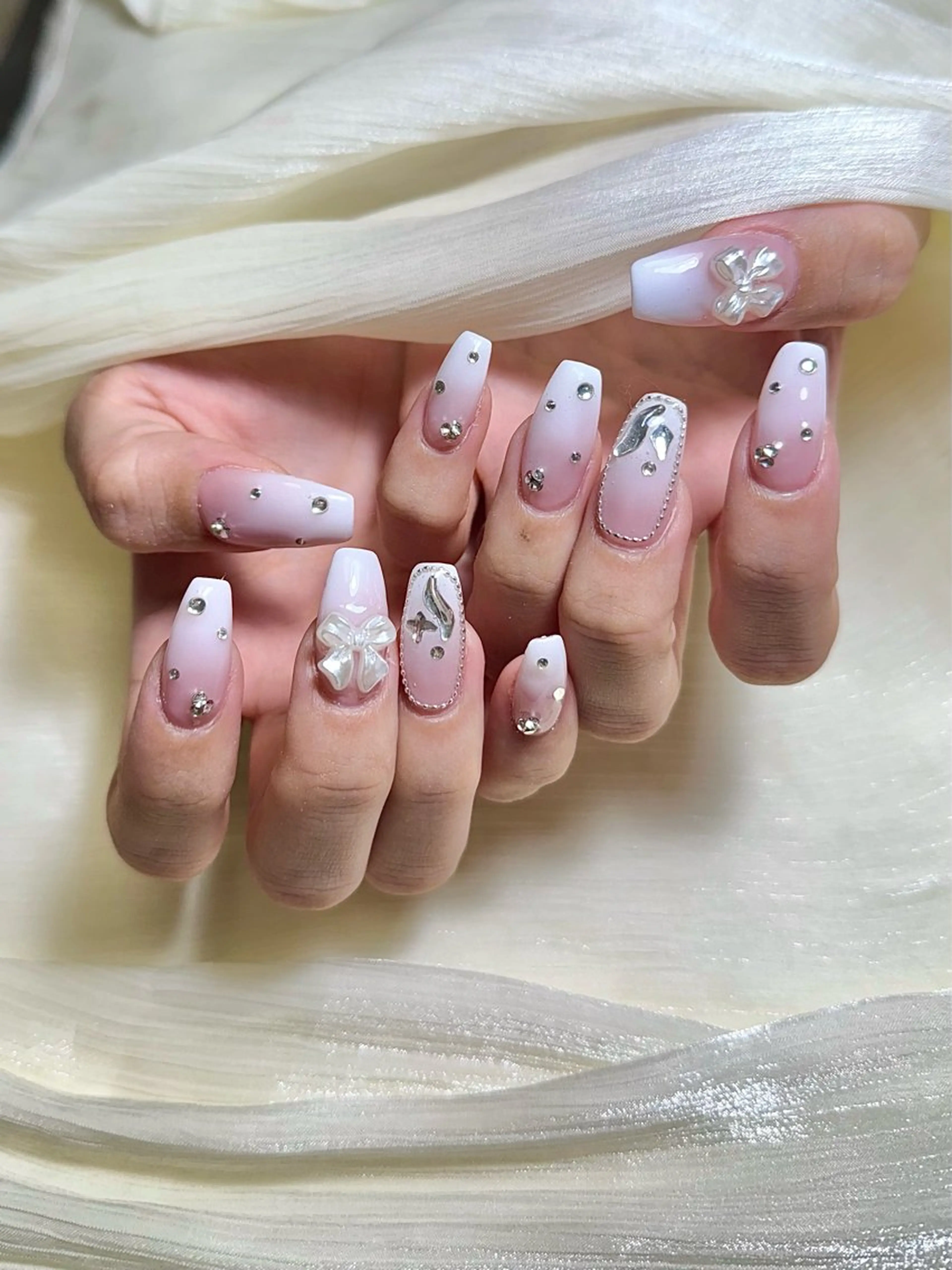 ネイル ハンドネイル 🎀 NaNa_nailのネイルデザイン
