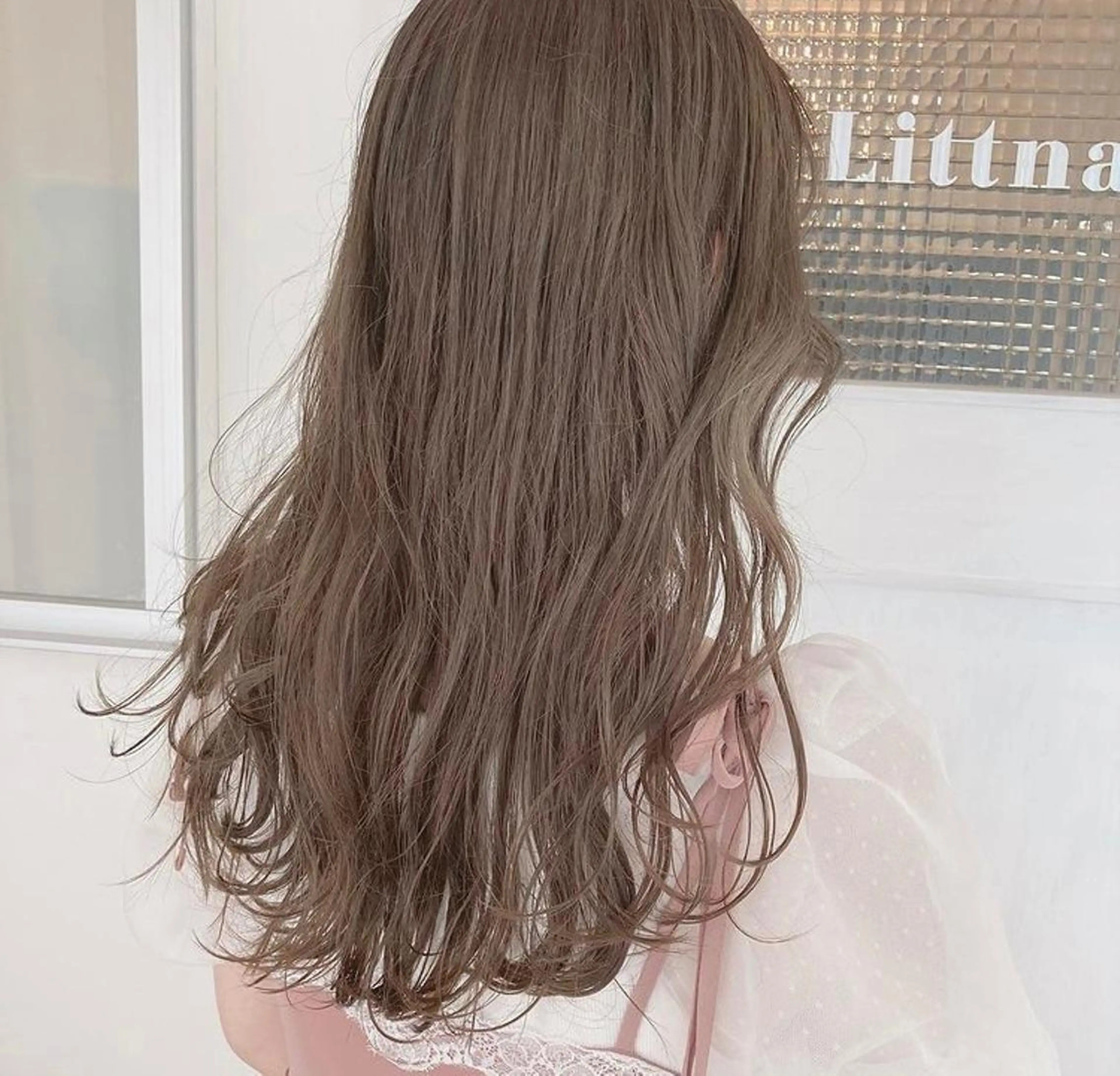 セミロング カラー パーマ ヘアアレンジ mizu kiのヘアスタイル