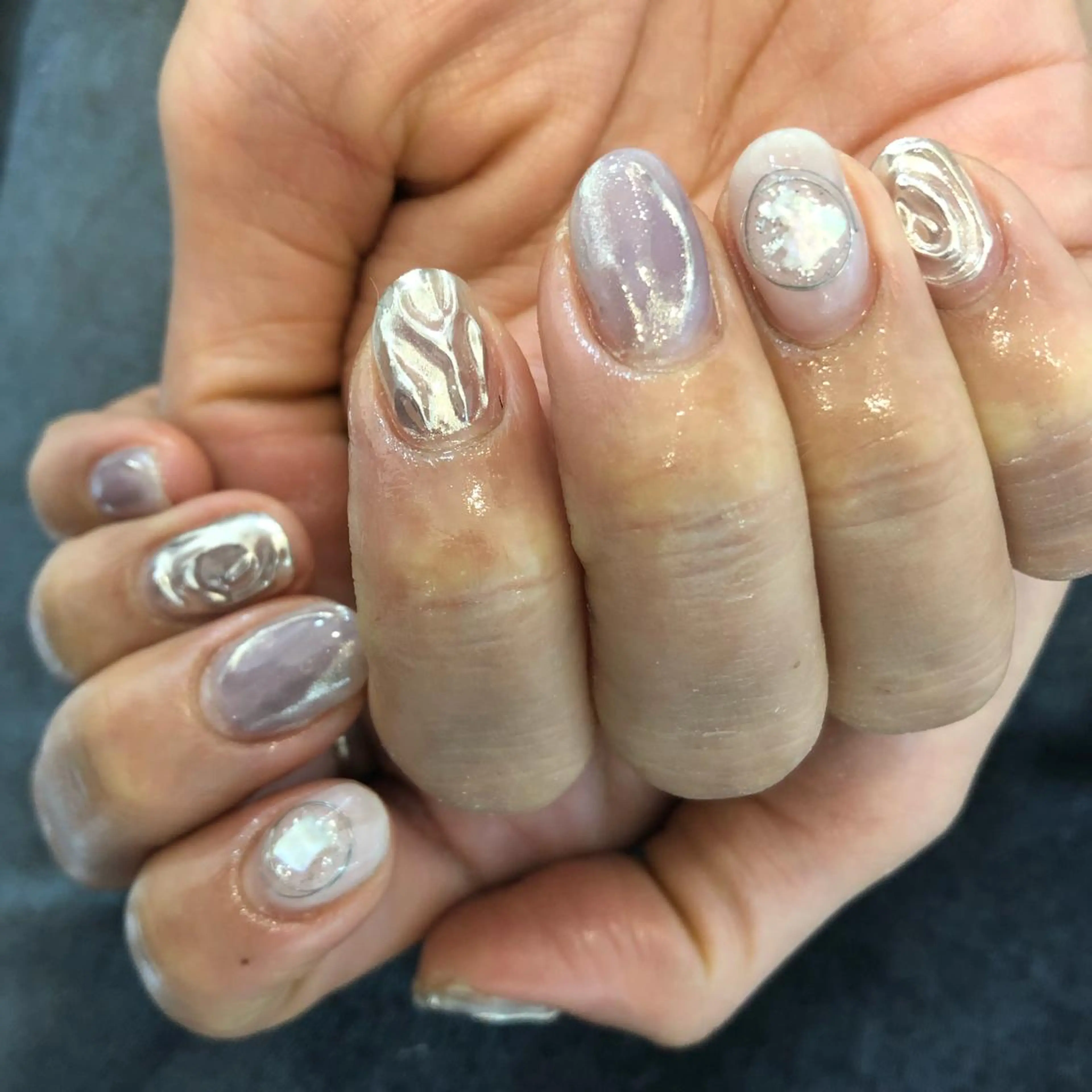 ネイル ミラーネイル ニュアンスネイル kiki nail &brow二子玉川の眉毛・アイブロウイメージ