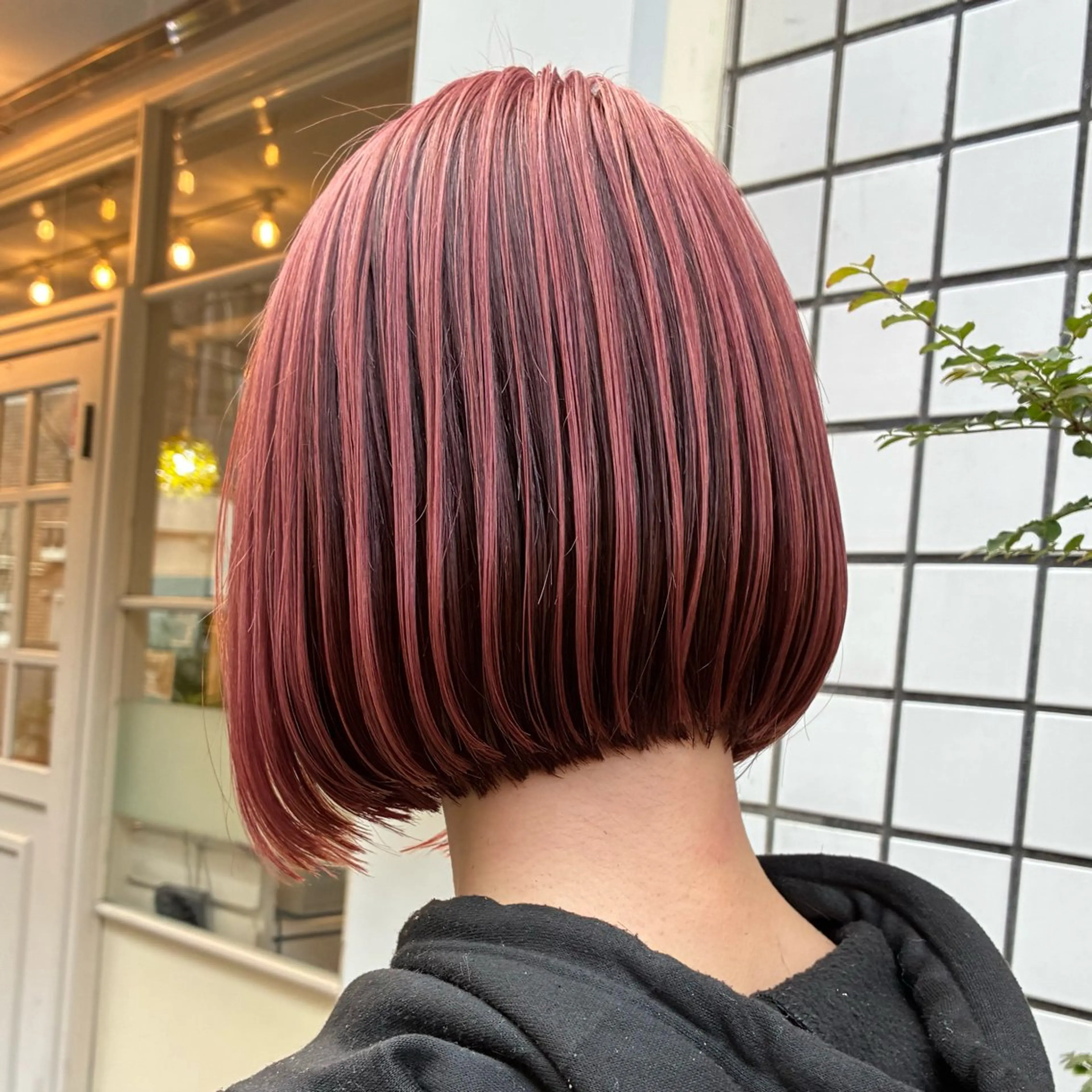 ショート ボブ カット ヘアカラー トリートメント ハイトーン/レイヤー カット/TAKEのヘアスタイル