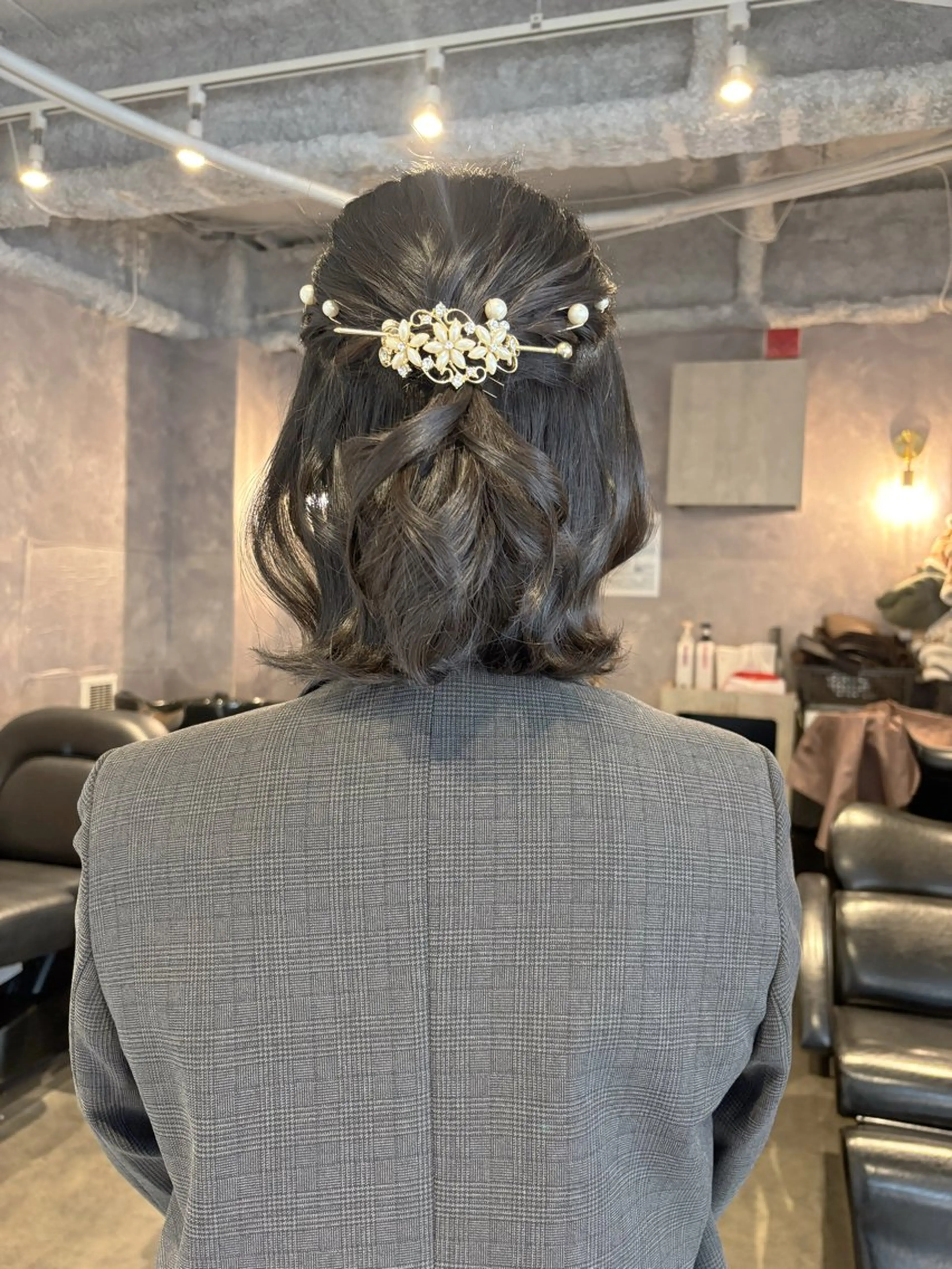 ショート ヘアアレンジ elu あやね 💜🫧カラーモデルのヘアスタイル