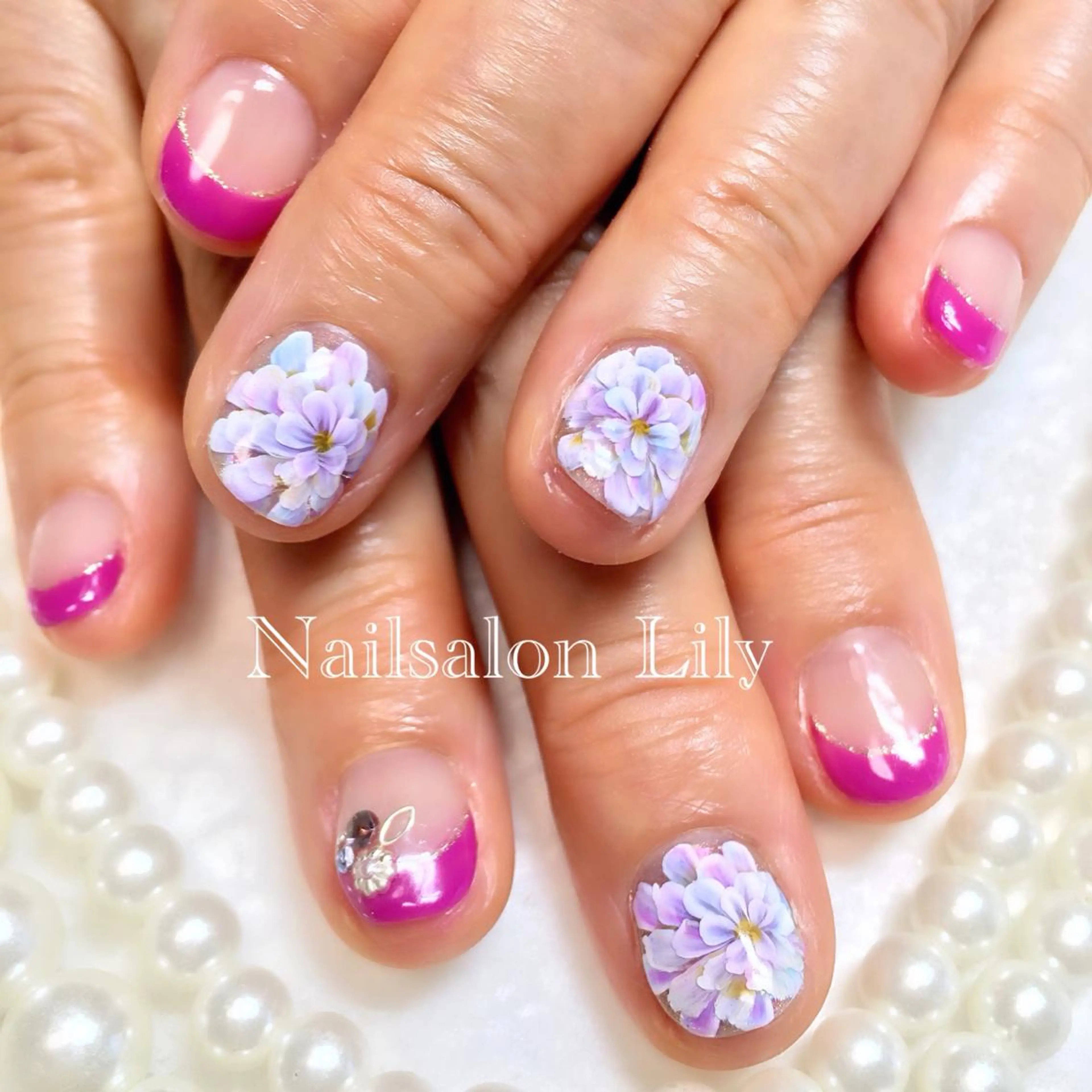 ネイル フラワーネイル Lily*nail 🌻Mii🌻のネイルデザイン