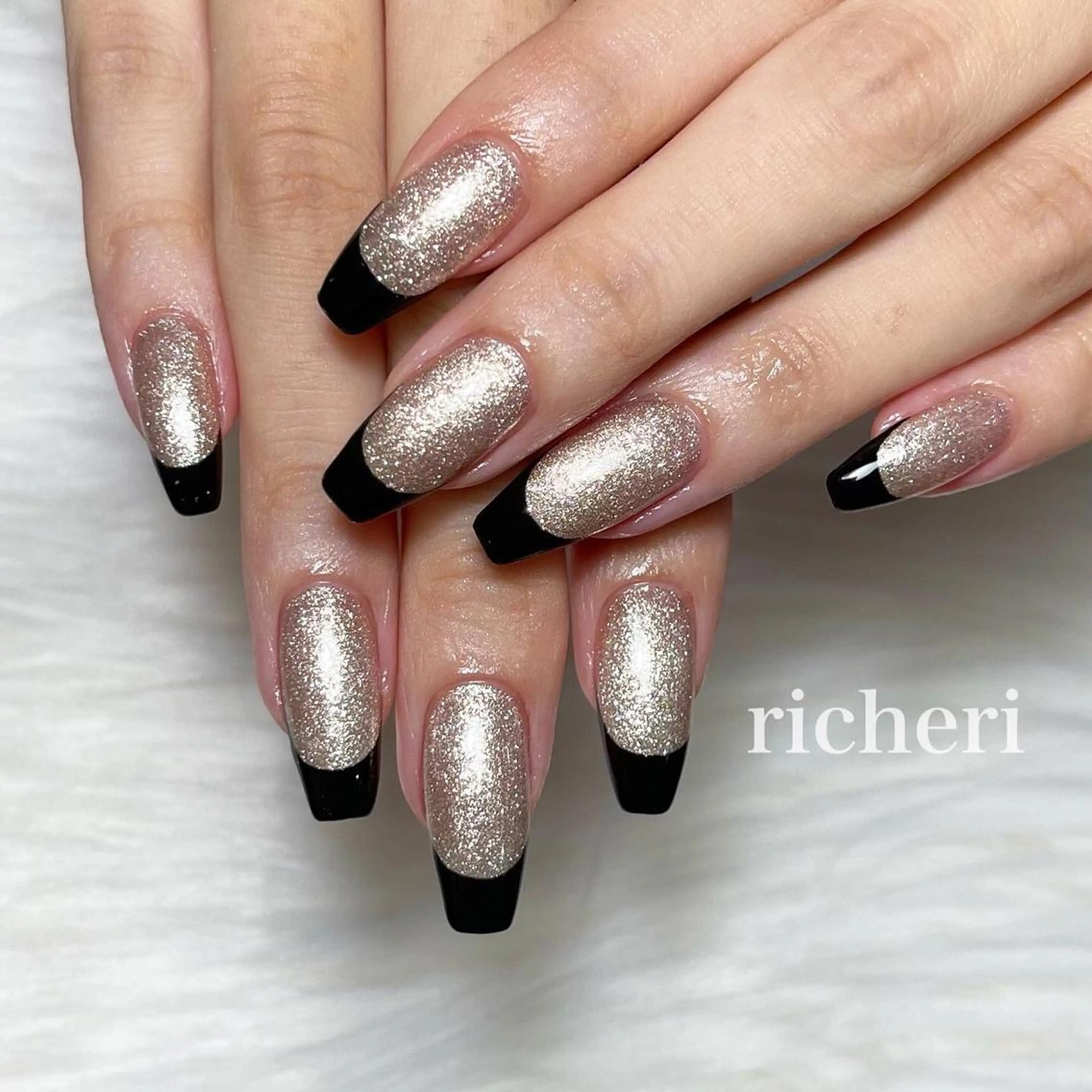 ミディアム ネイル 韓国風ヘア アートネイル フットネイル フレンチネイル ジェルネイル richeri beautyのエステ・リラクイメージ