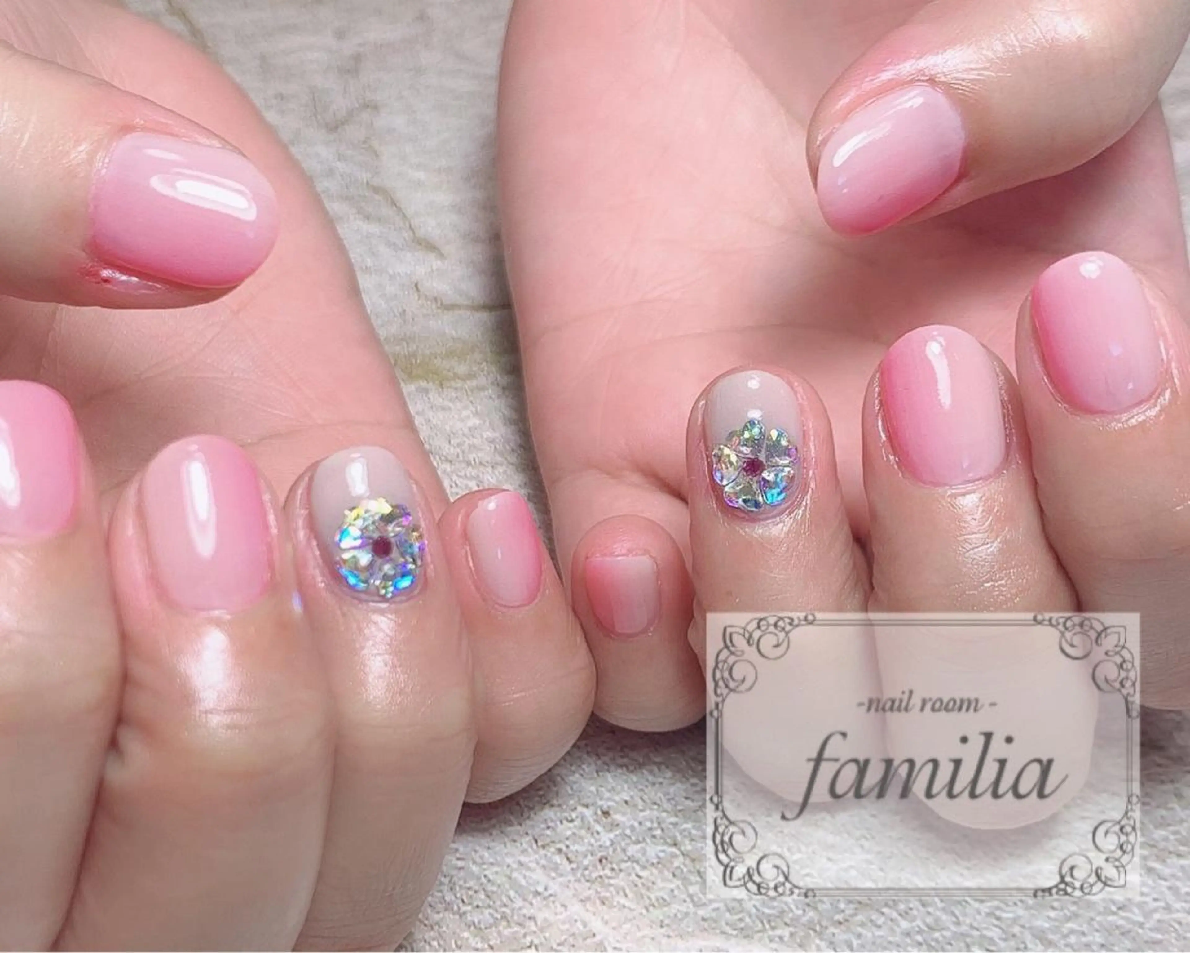 ネイル ハンドネイル -nailroom- familiaのネイルデザイン