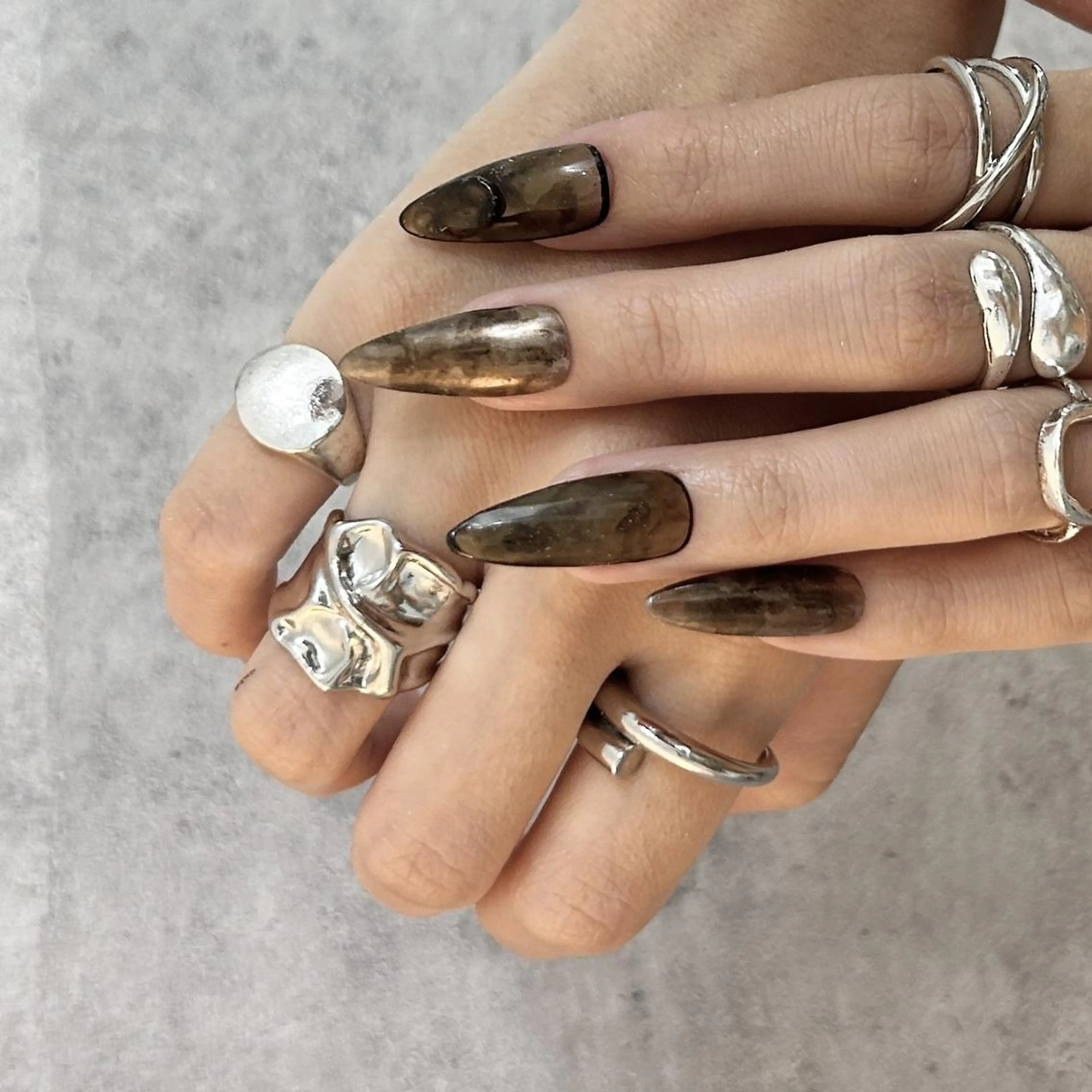 ネイル Ray. ちゅるん系ニュアンスのエステ・リラクイメージ