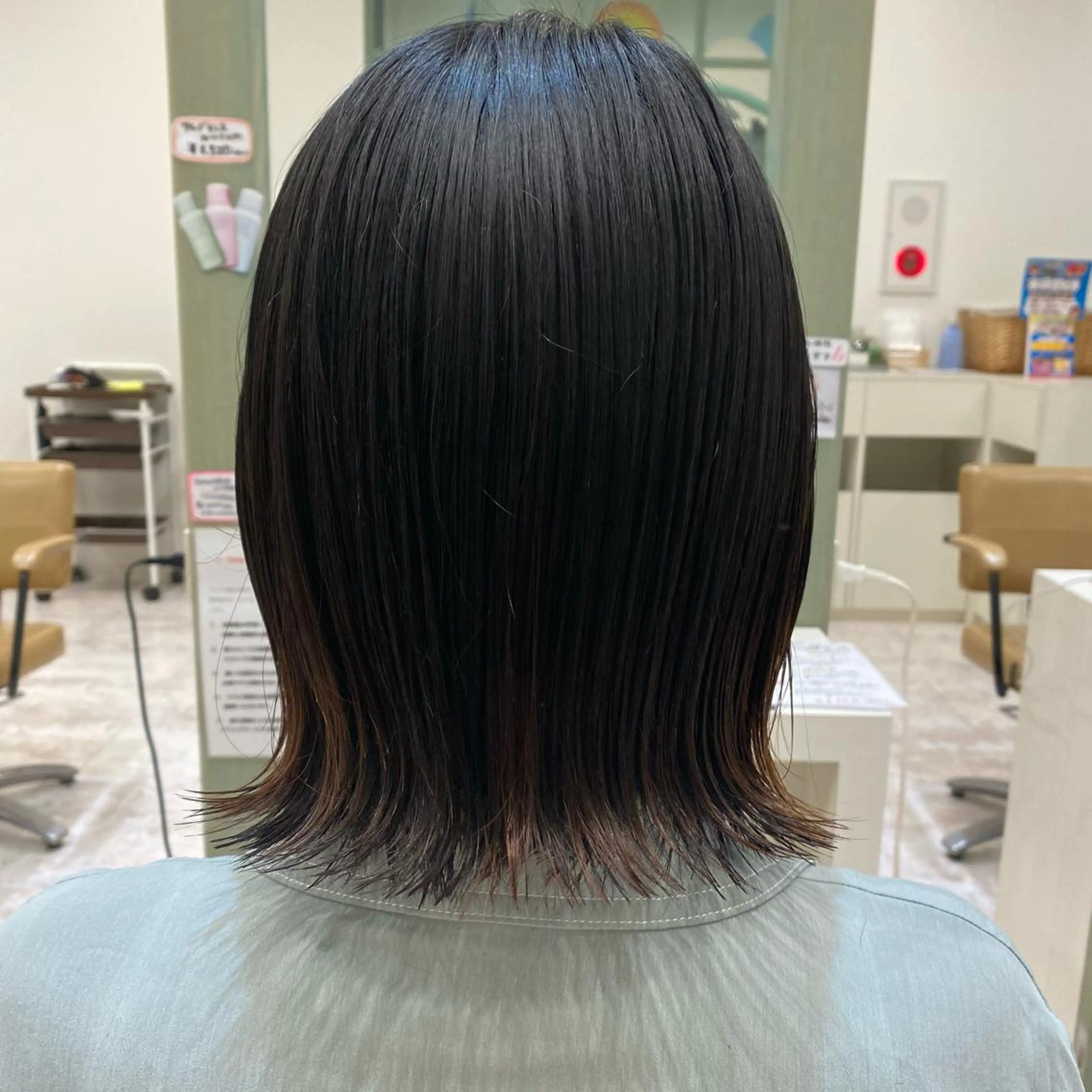 ミディアム 肥後 有紗のヘアスタイル