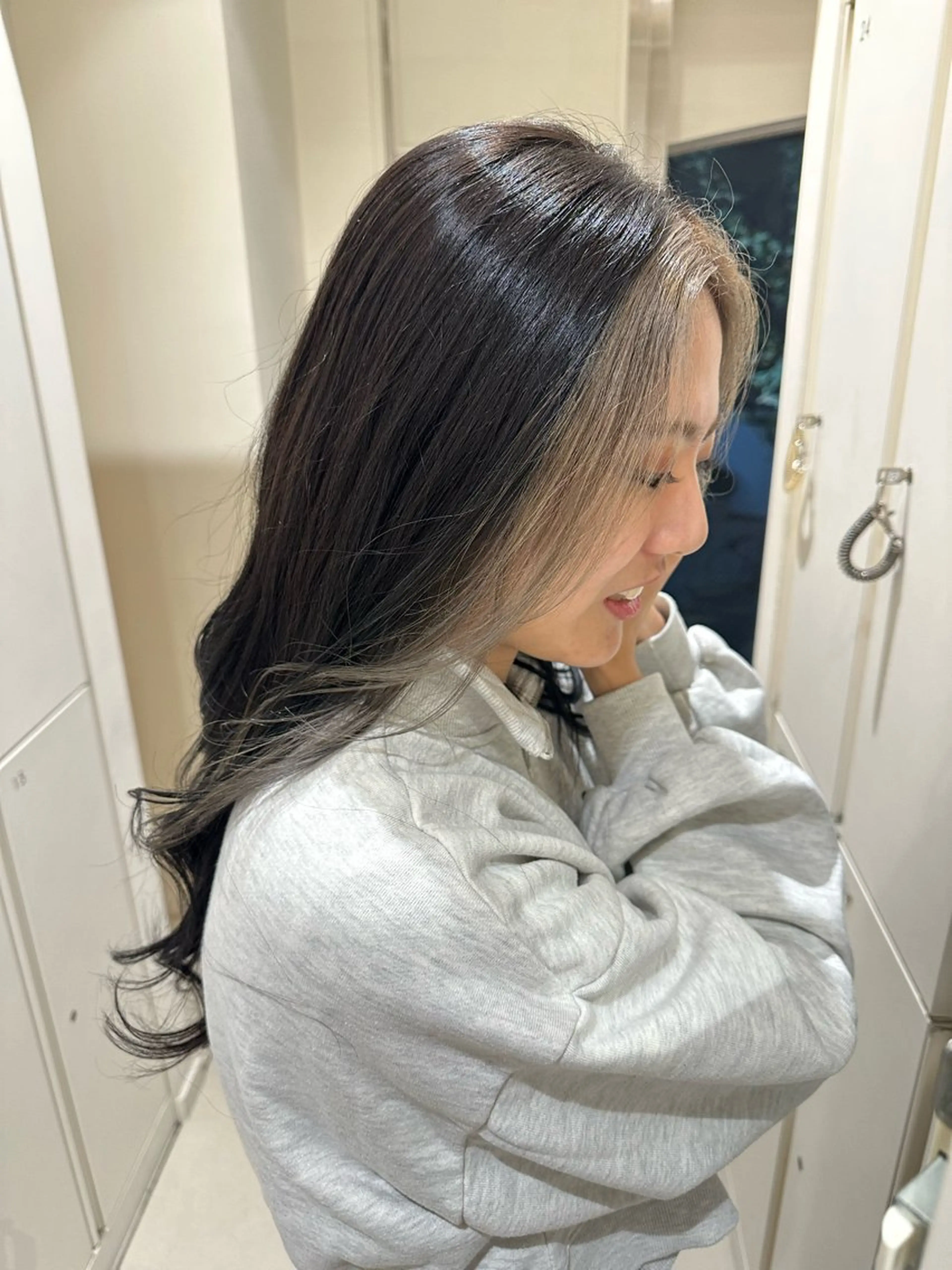 ロング カラー ヘアアレンジ タイトボブ個性派カラ ーAKANEのヘアスタイル