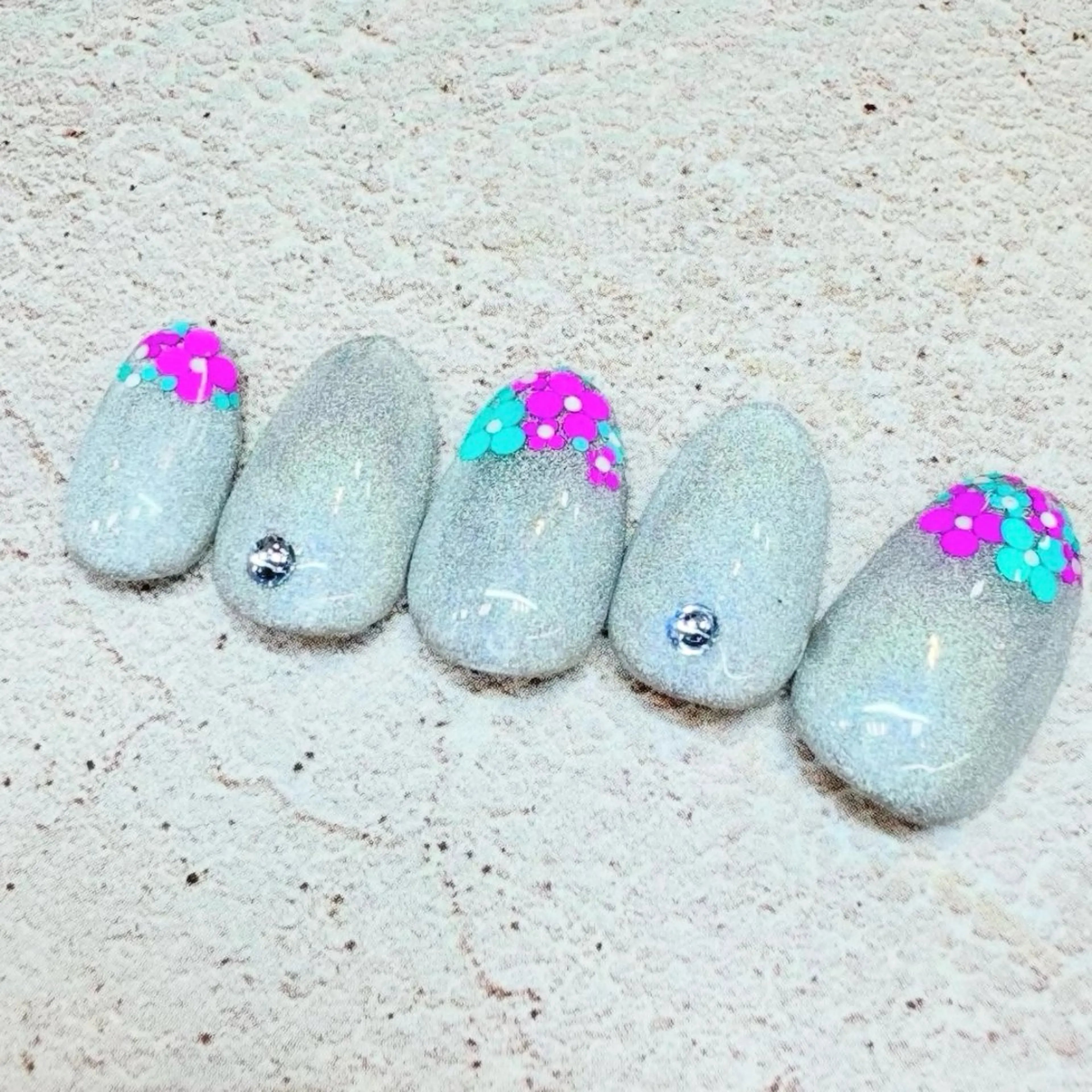 ネイル 重永 夏南のネイルデザイン