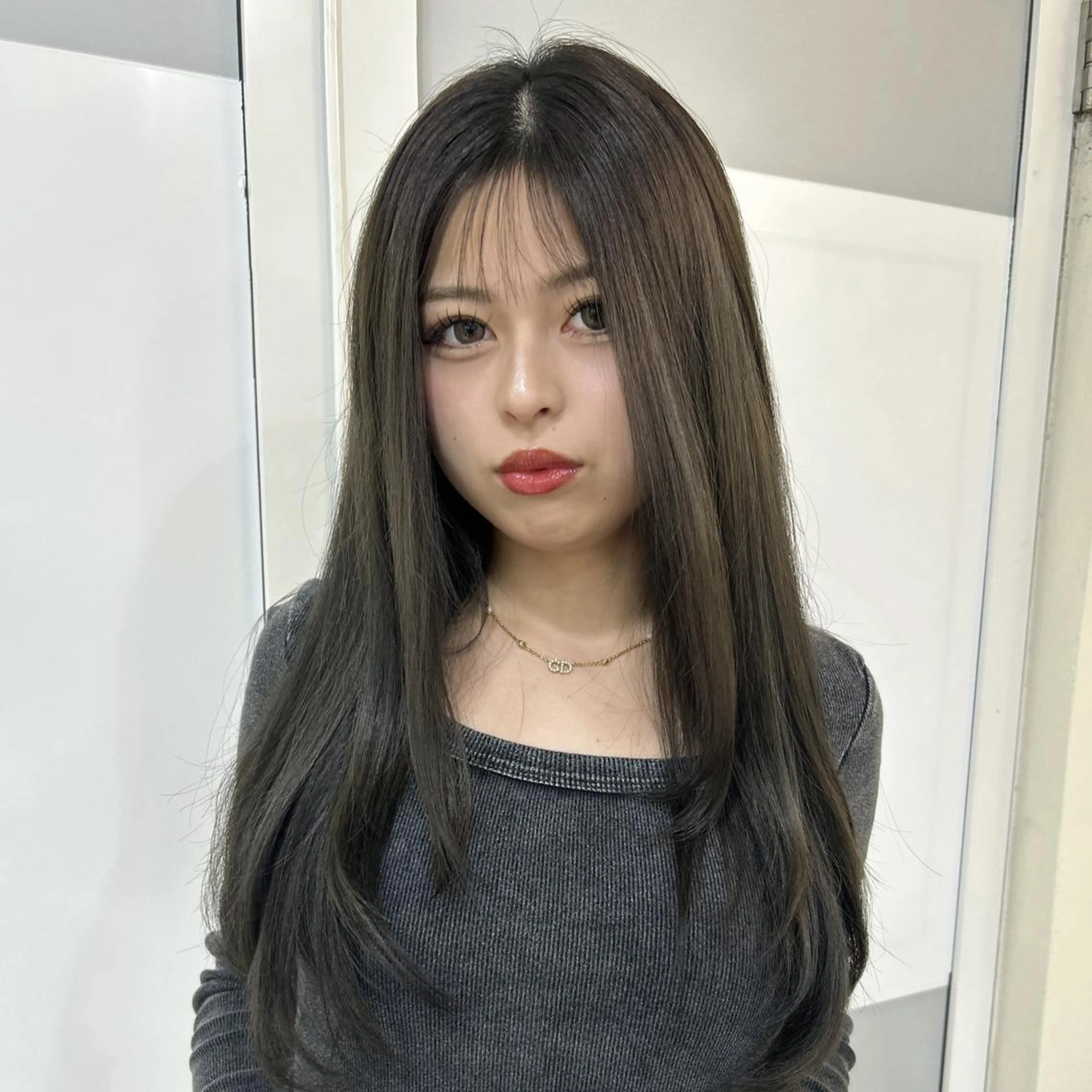セミロング カラー カット トリートメント 🩵垢抜け確定🩵 ハイトーン特化🩵のヘアスタイル