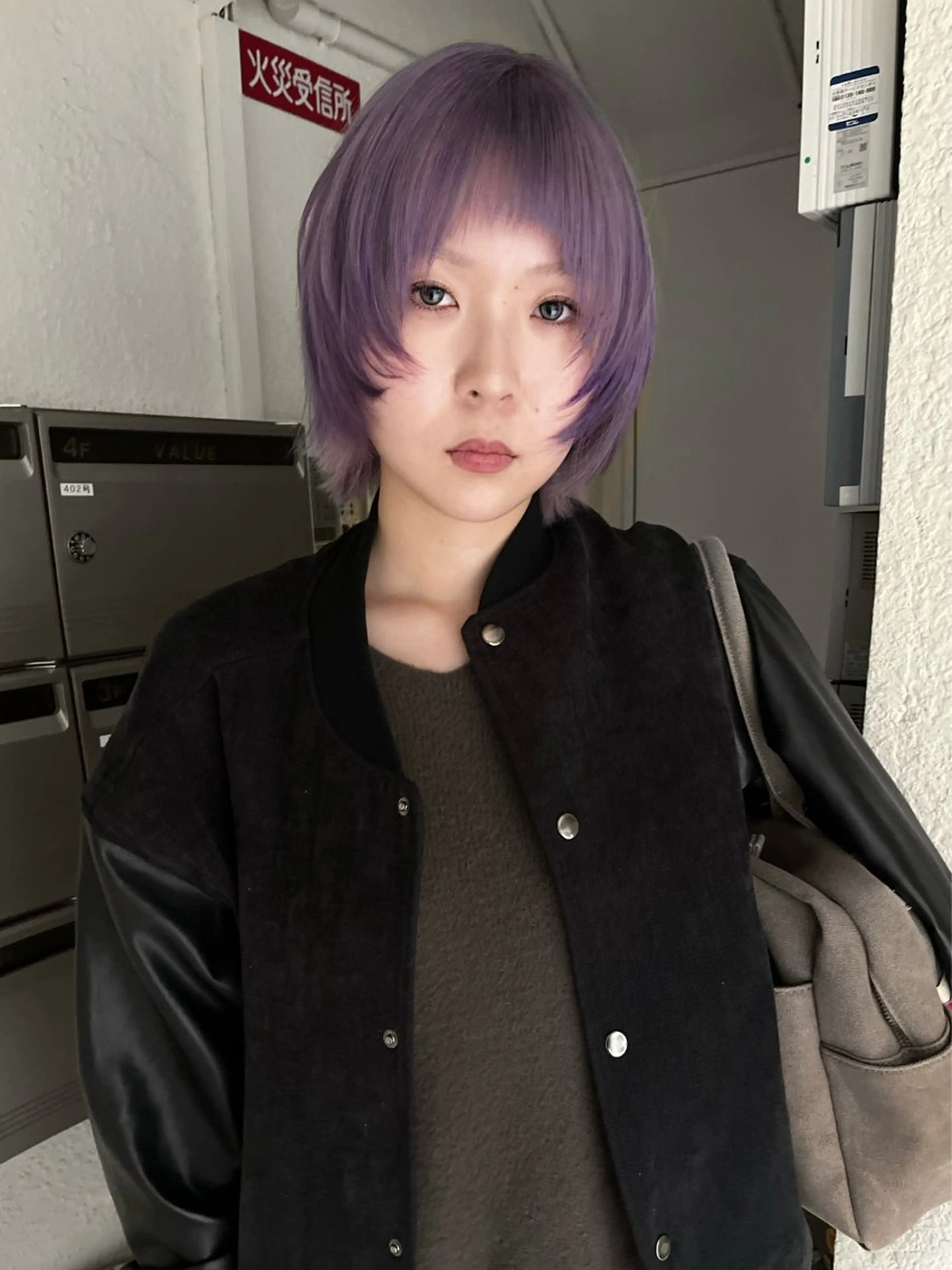 カラー sliver ・siki /YUIのヘアスタイル