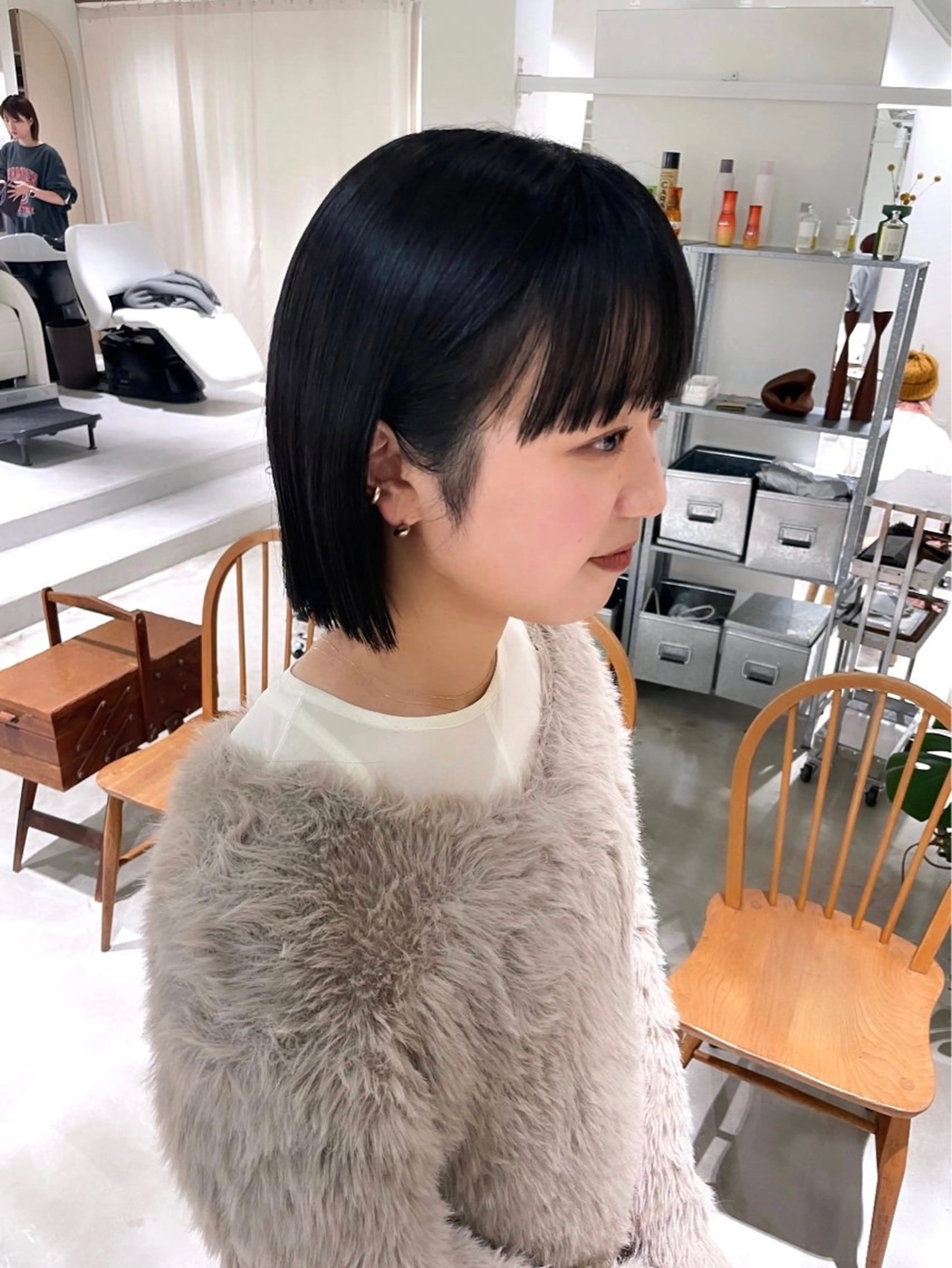 ショート カラー 縮毛矯正 林 千聖のヘアスタイル