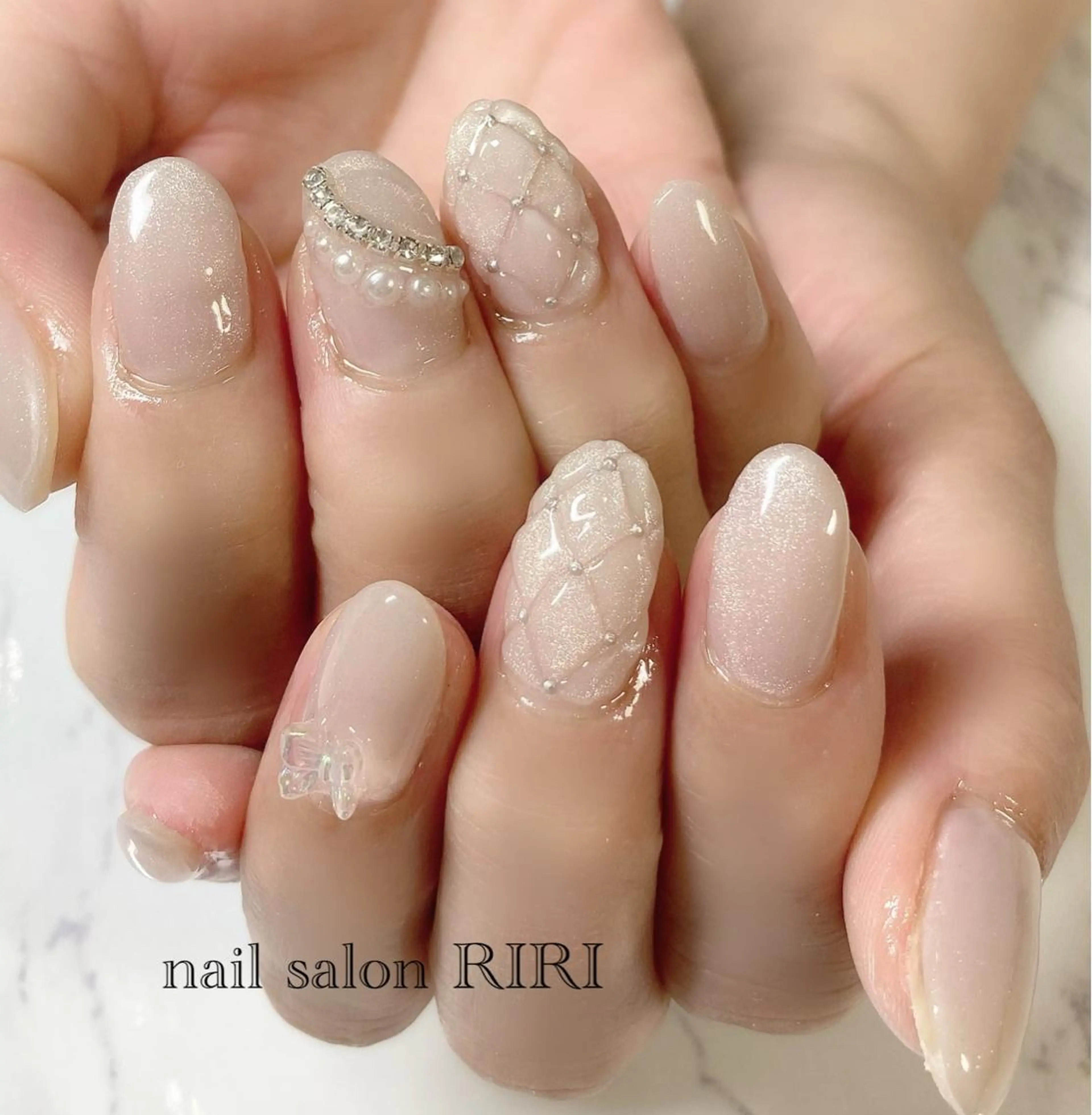 ネイル マグネットネイル RIRI リリのネイルデザイン