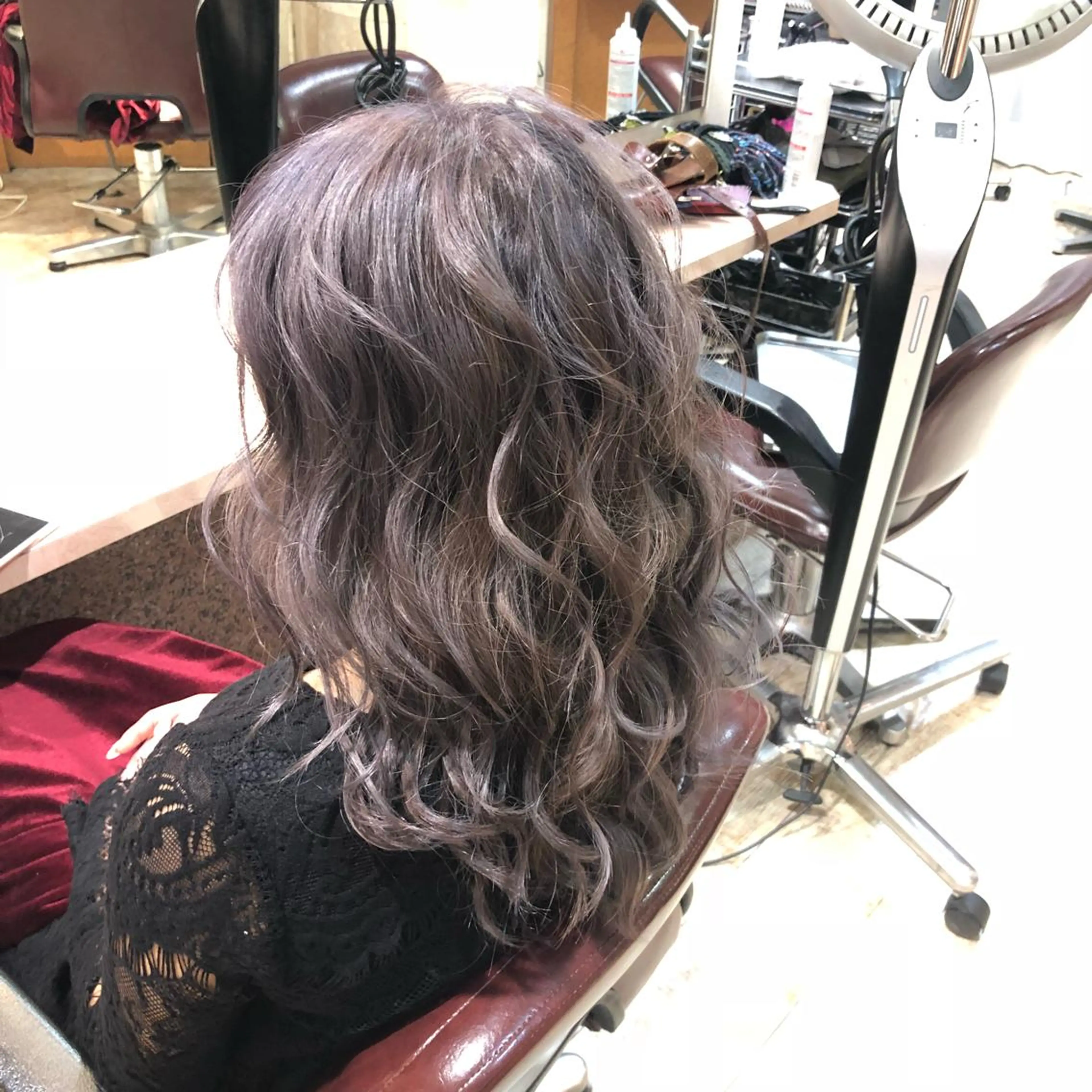 セミロング カラー アッシュ ラベンダーカラー ラベンダーアッシュ 100%髪質改善特化 TRUNSのヘアスタイル