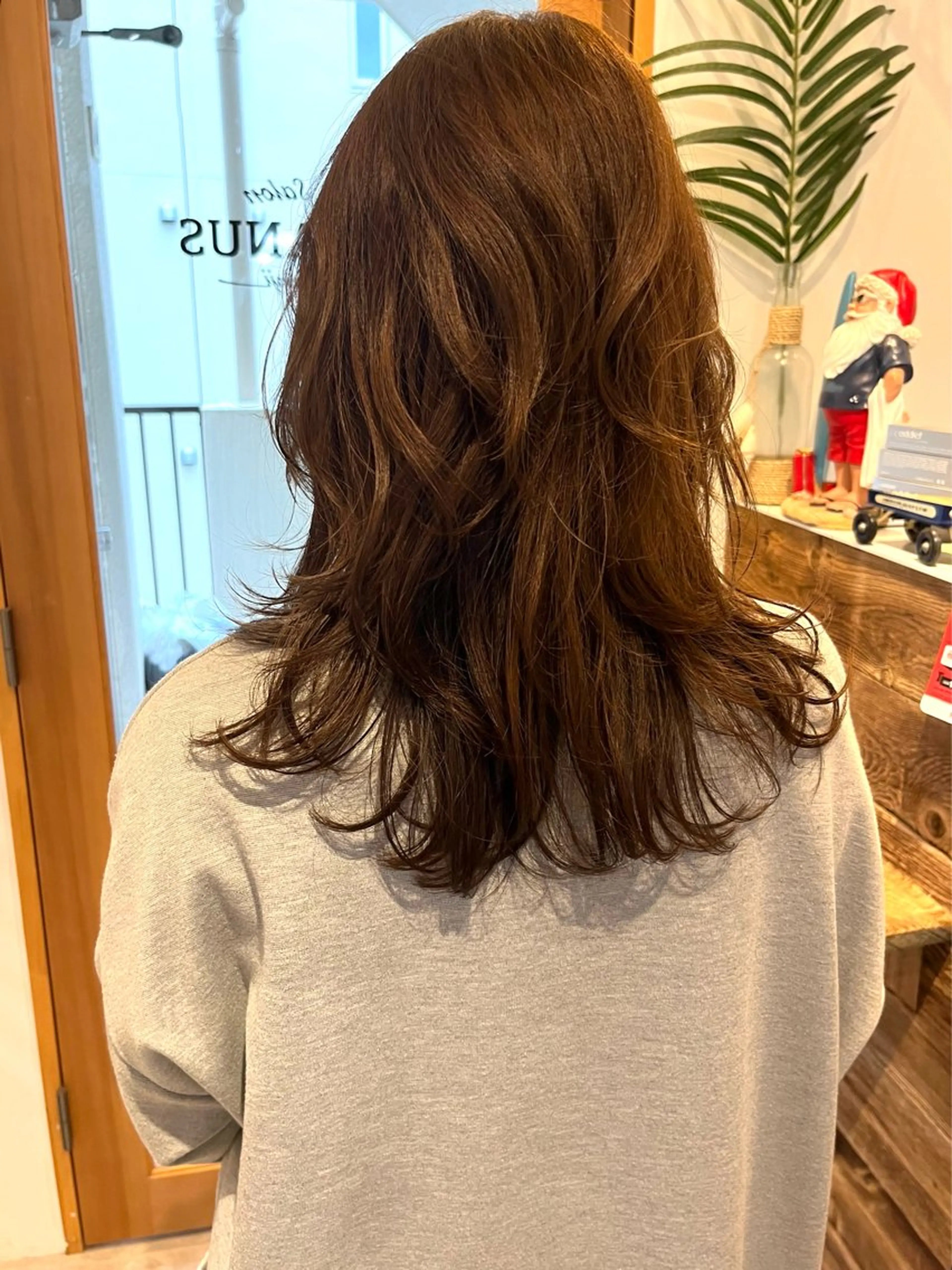 セミロング カラー レイヤーカット カット ヘアカラー 瀬川 雄太のヘアスタイル