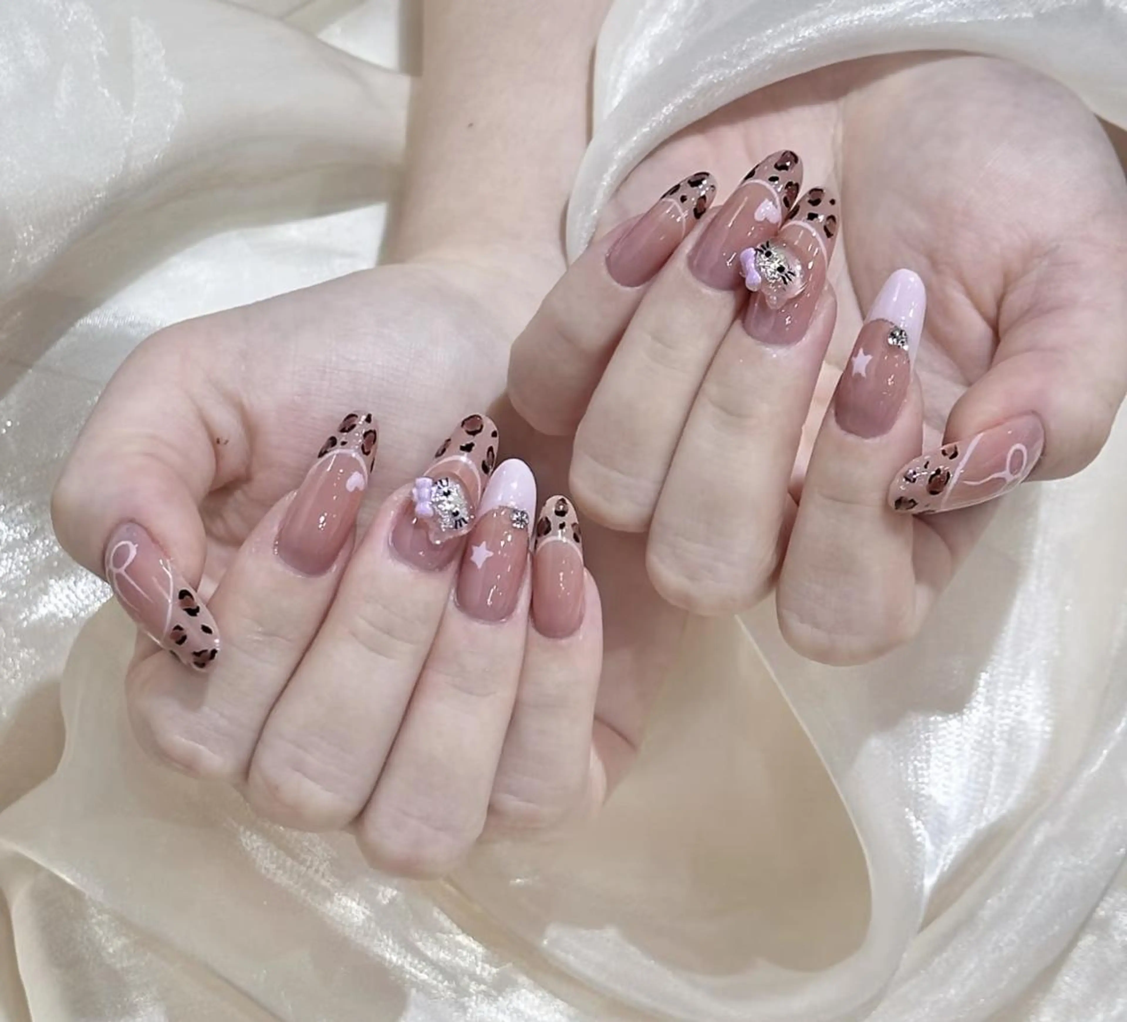 ネイル ハンドネイル ハンドケア 🍑 momo_nailのネイルデザイン