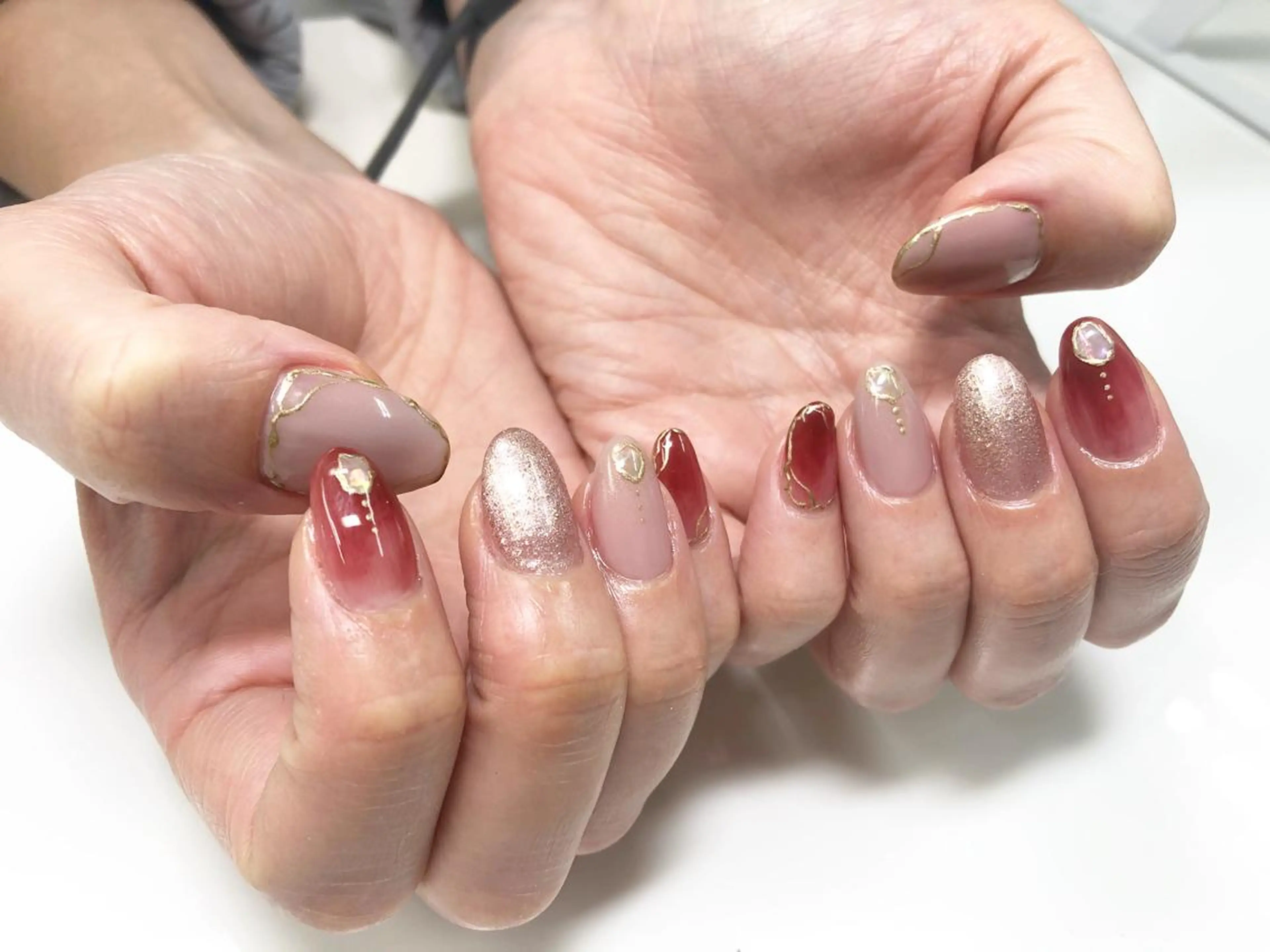 ネイル 吉田 芹菜のネイルデザイン