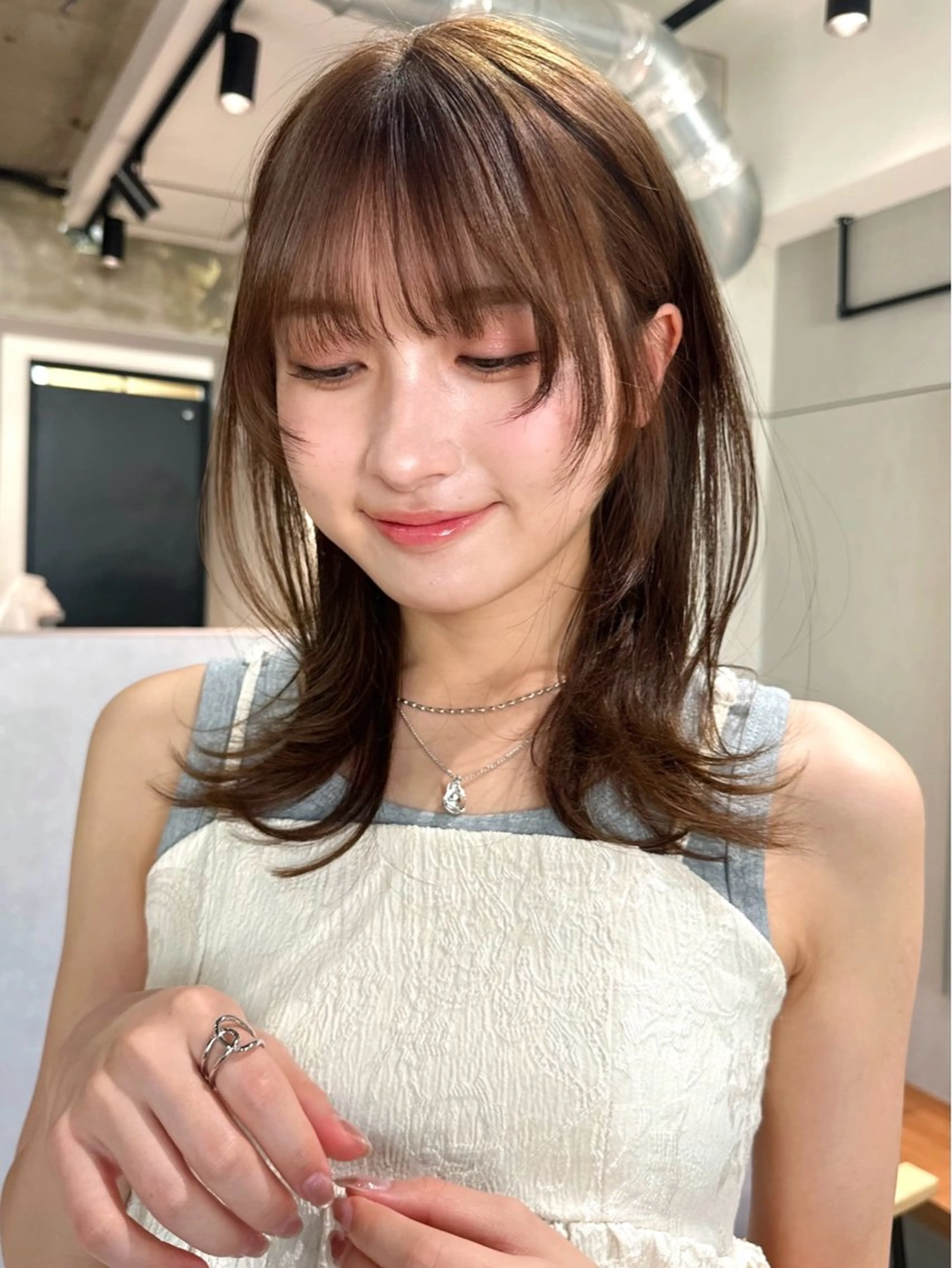 ミディアム カラー パーマ 🫧小顔×似合わせ× 透明感カラー🫧のヘアスタイル