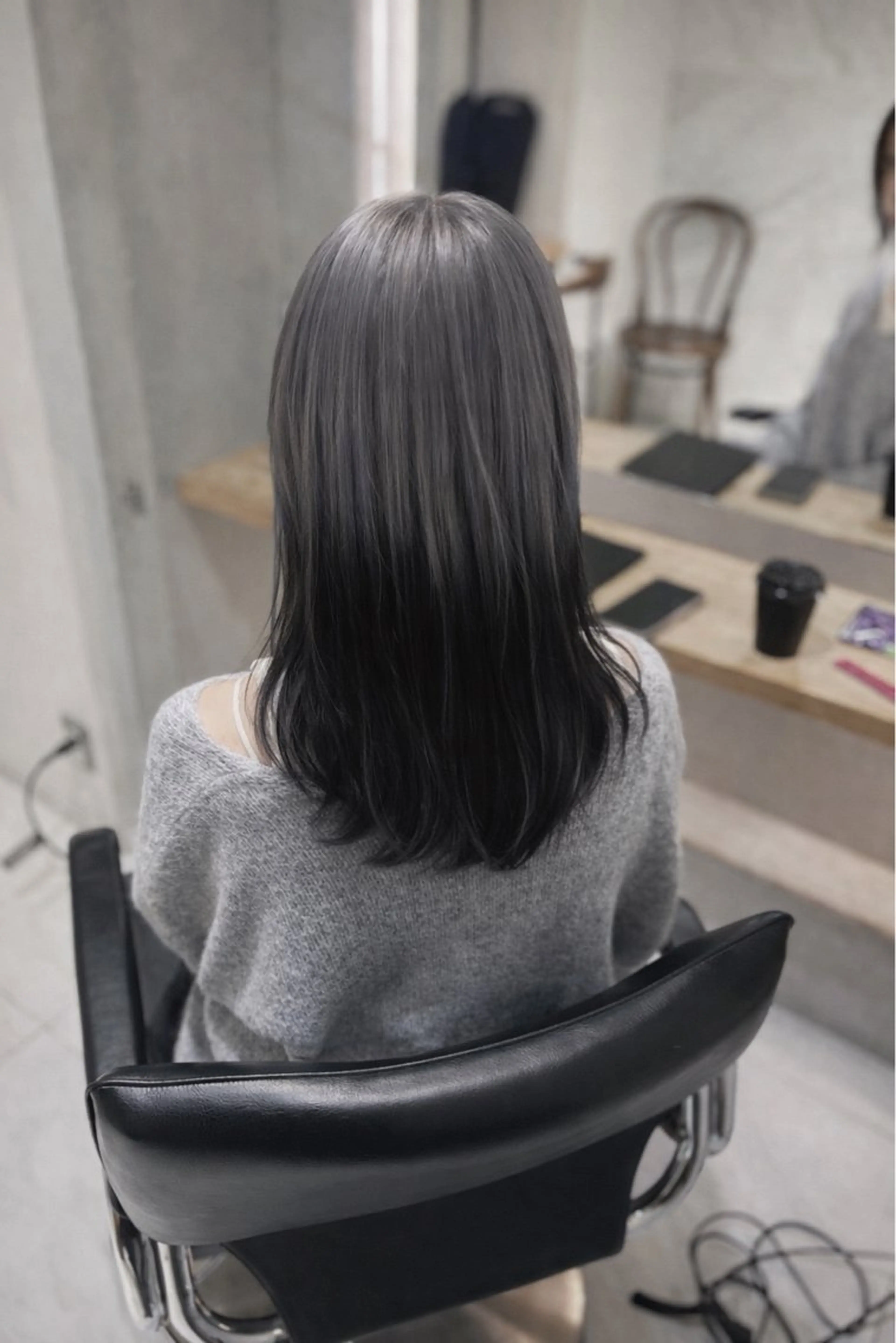 ロング カラー 黒髪 シルバー 🔮メンズカット🔮 misaのヘアスタイル