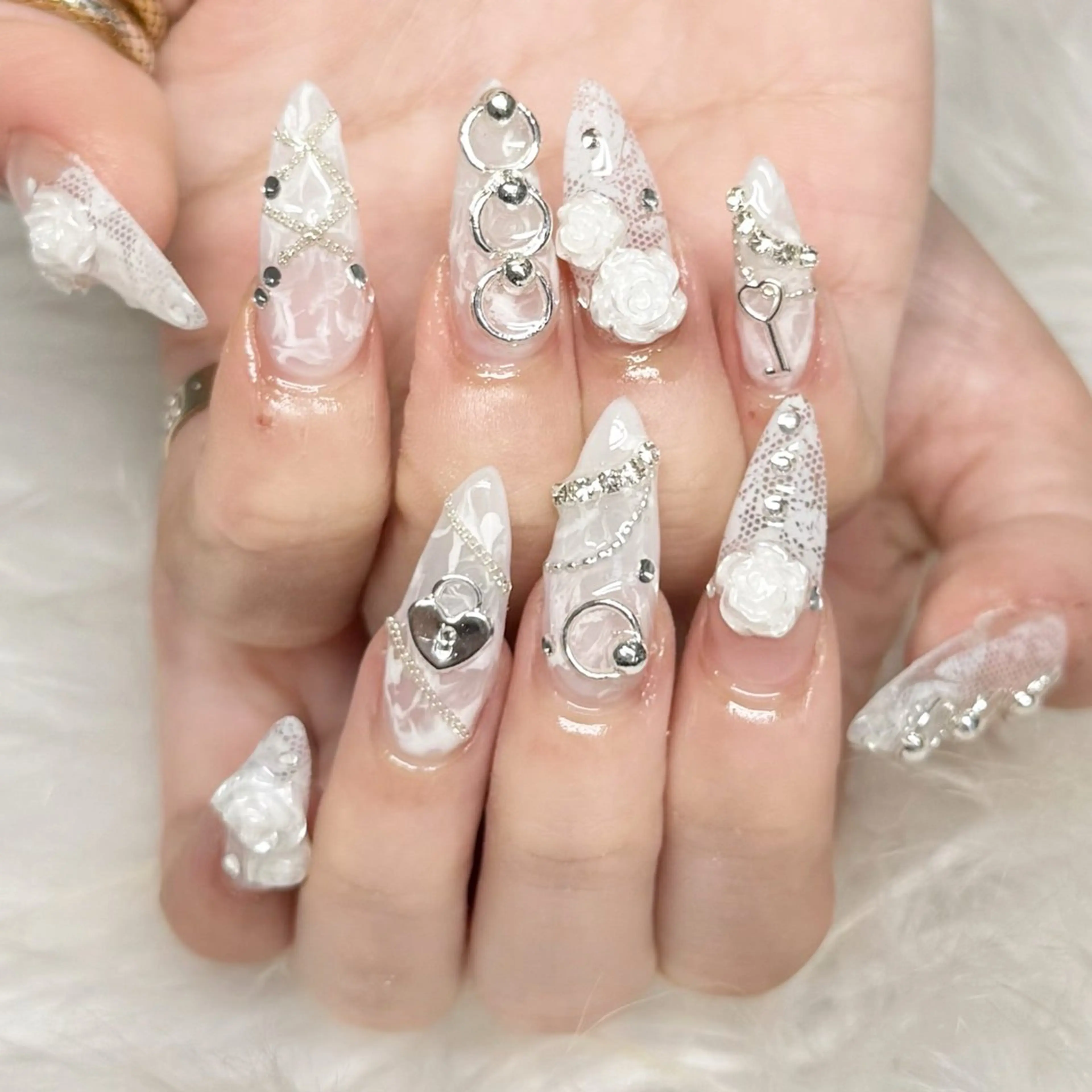 ネイル ハンドネイル 🍁nail. kaede🍁のネイルデザイン