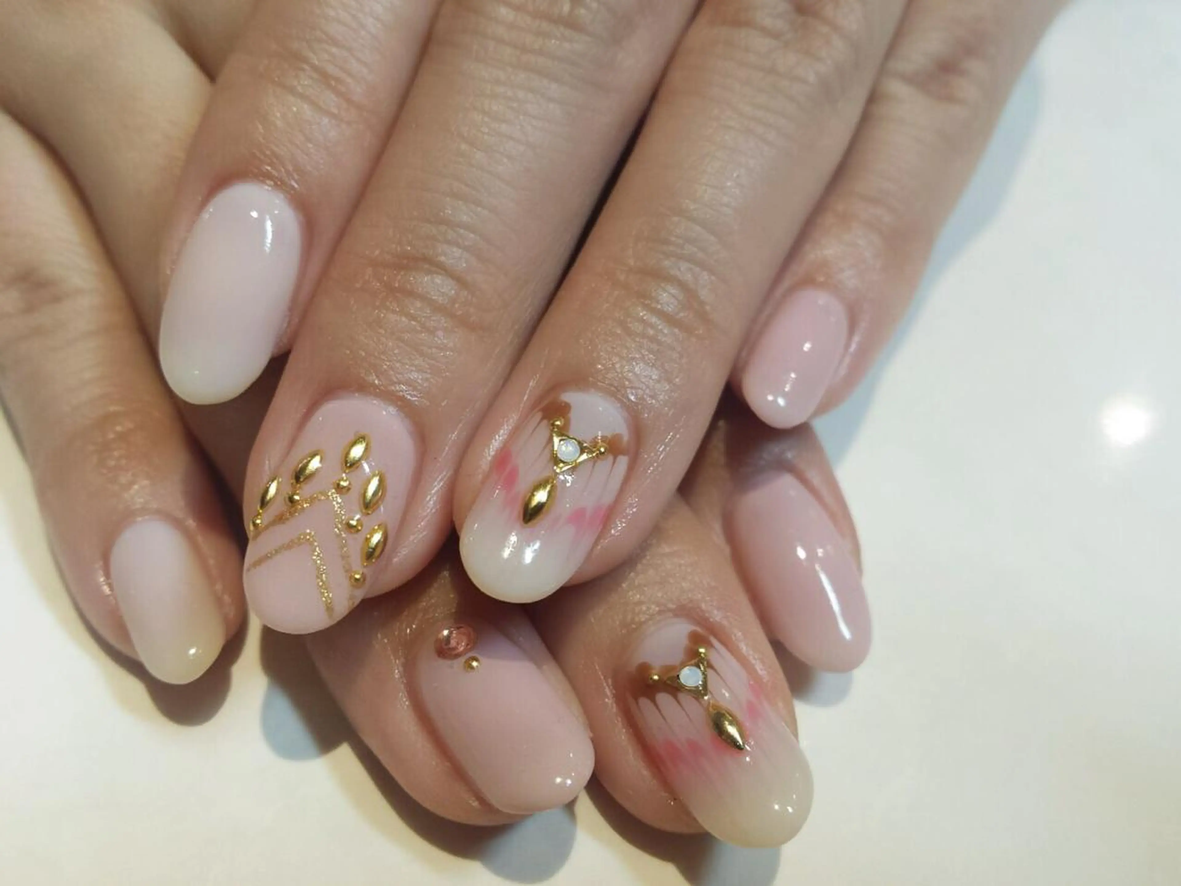 ネイル Aubel.nord オーベルノールのネイルデザイン