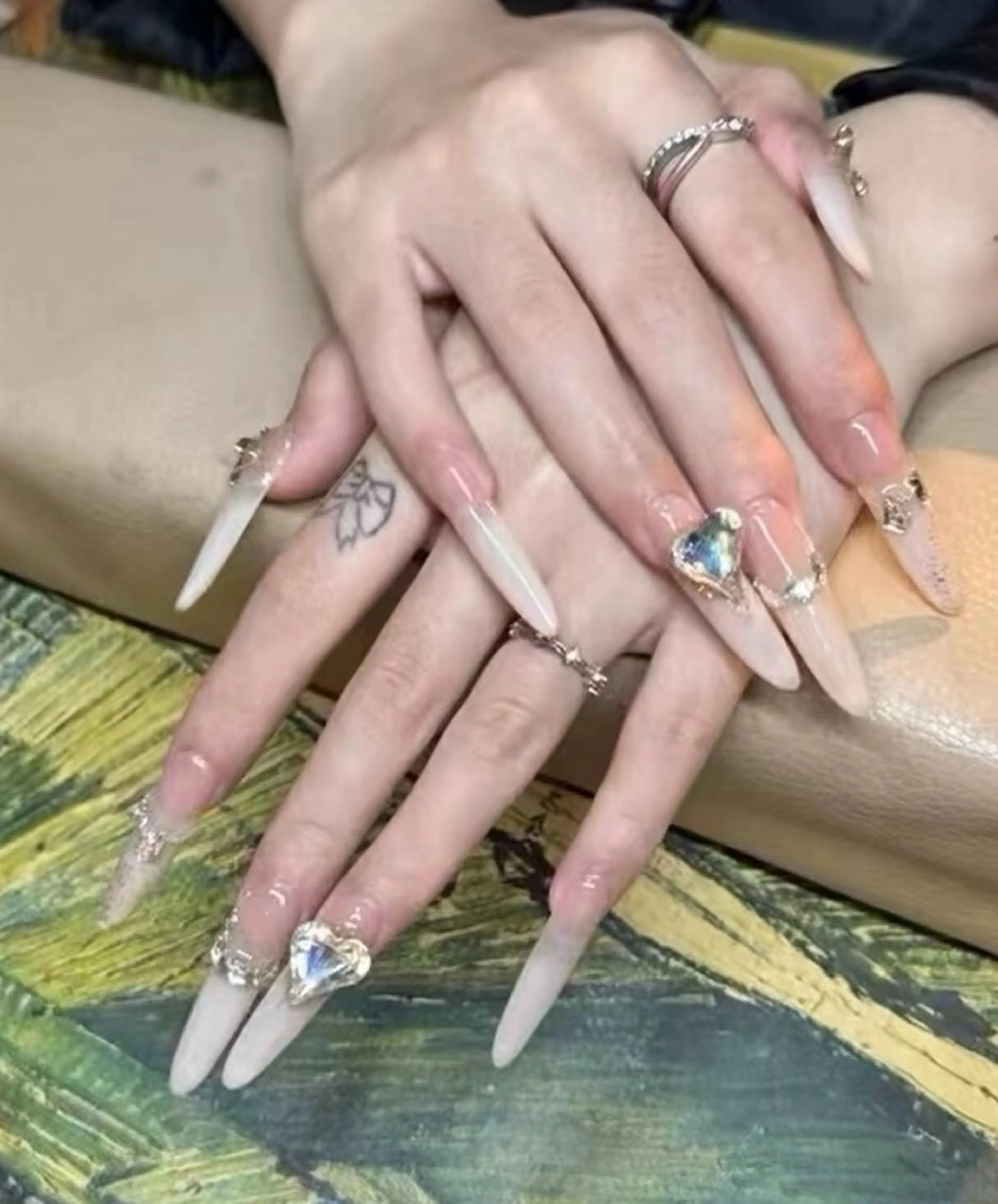 ネイル チークネイル 長さ出し フレンチネイル ガーリー 韓国ネイル sun nail池袋 モデル募集のネイルデザイン