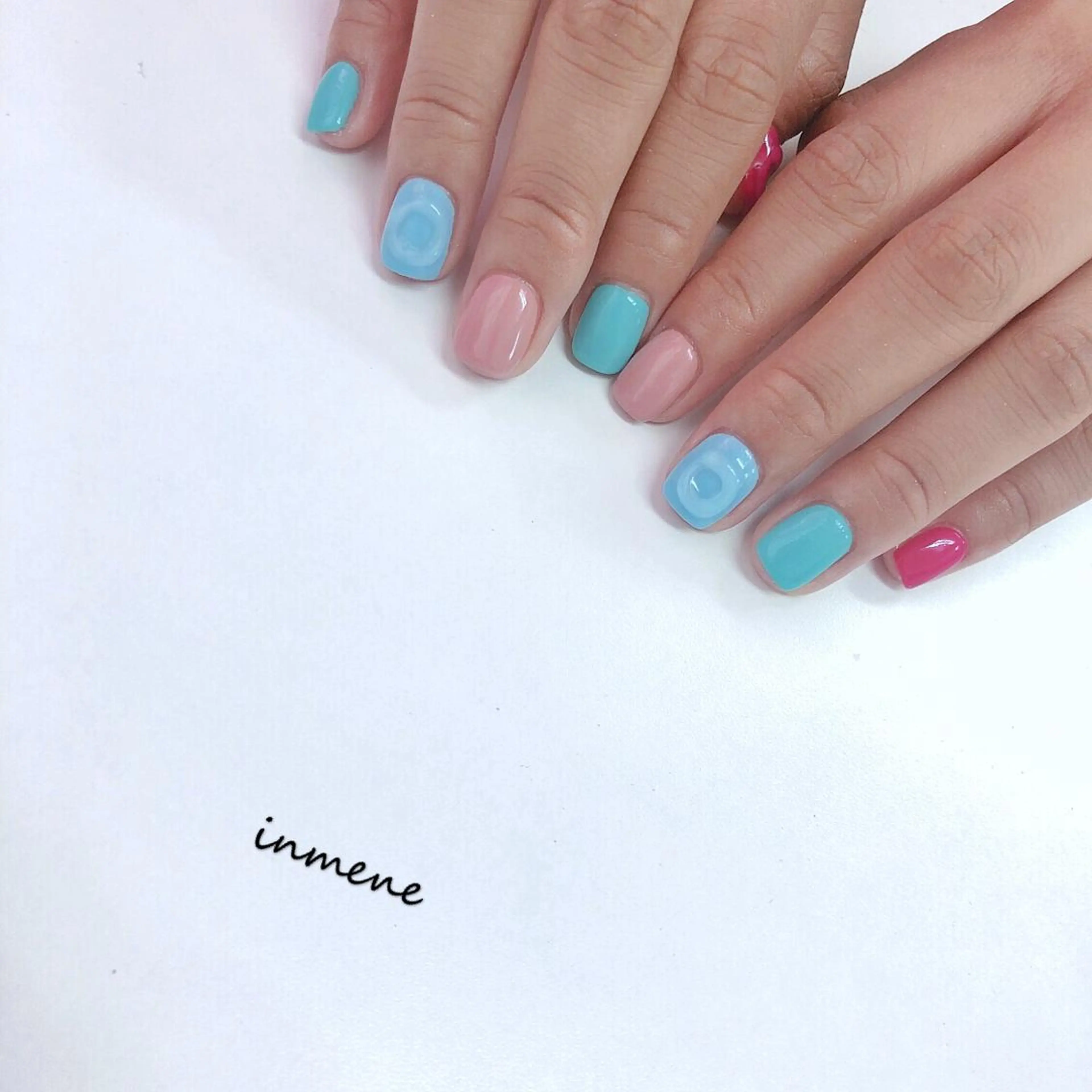 ネイル IN MENEのネイルデザイン