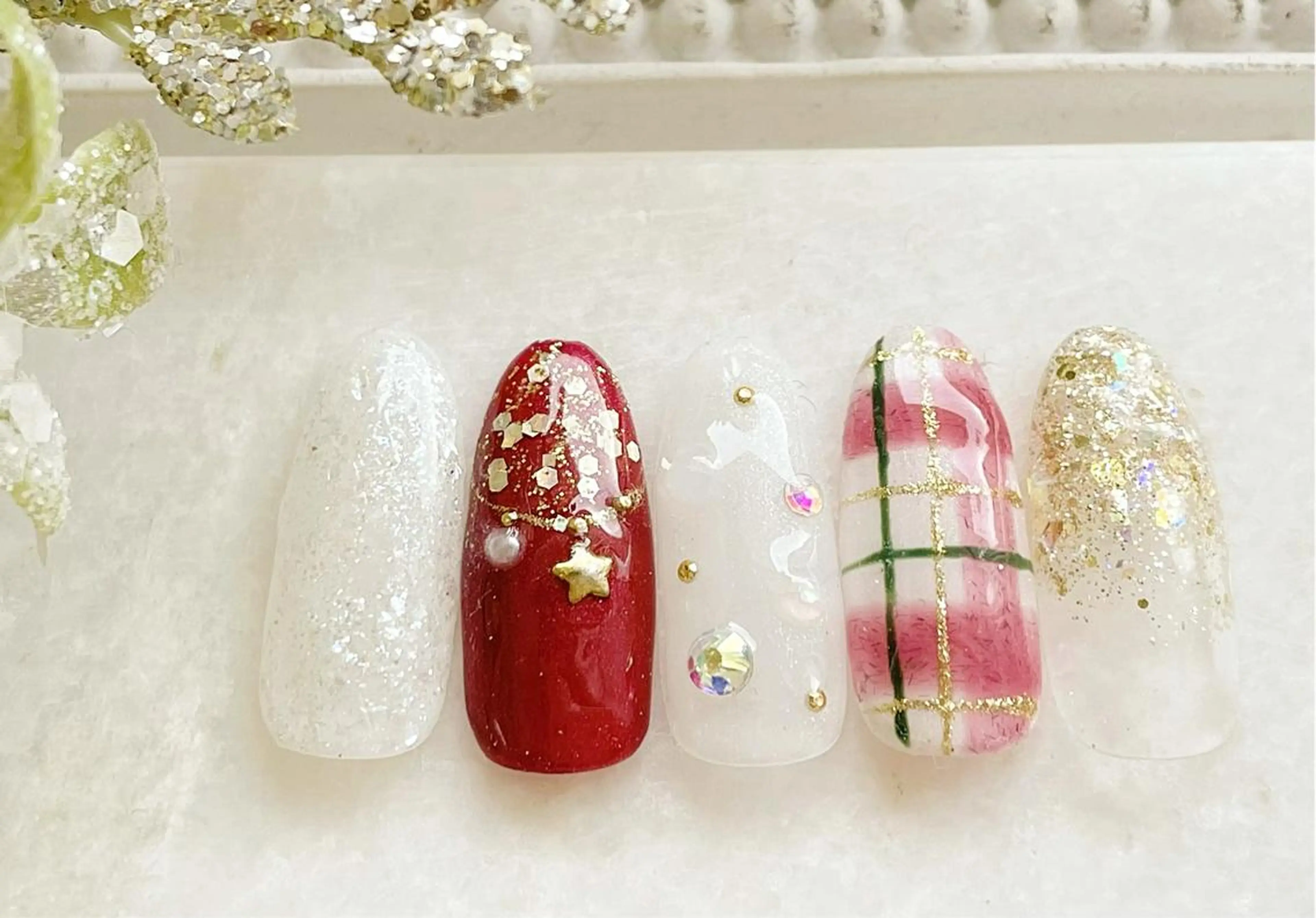 ネイル ジェルネイル パラジェル 冬ネイル ハンドネイル Satomi  のネイルデザイン