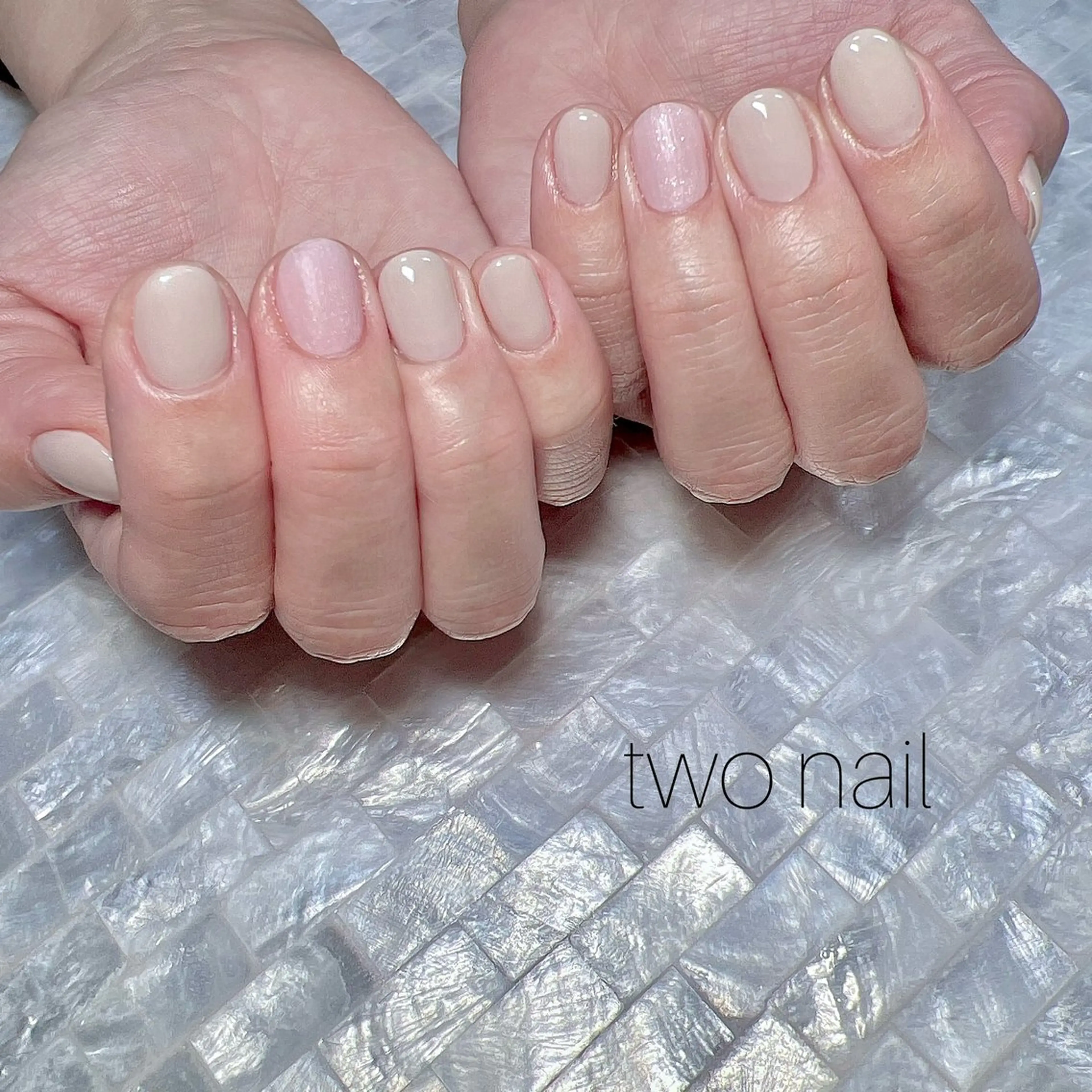 ネイル ネイルチップ ホワイト ハンドネイル two nailのネイルデザイン